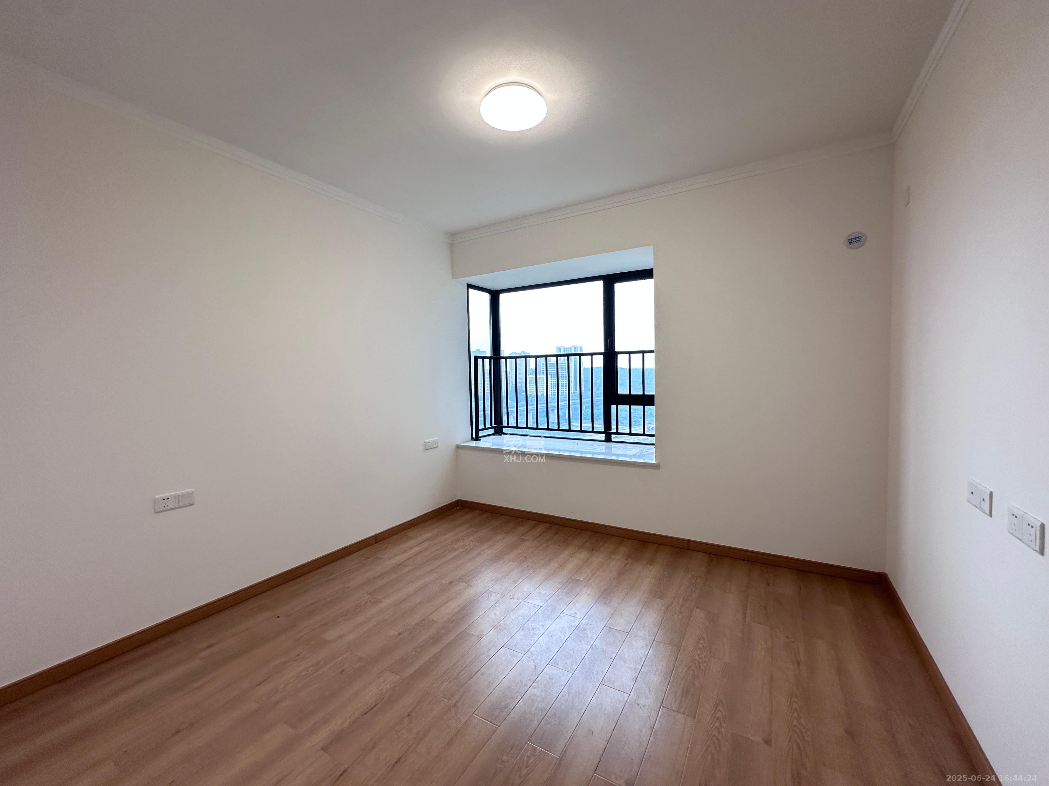 中建嘉和城凤凰台(中建瑞兴家园) 1室0厅0卫 2500.0元/月 中建嘉和城凤凰台(中建瑞兴家园) 1室0厅0卫 2500.0元/月室内图