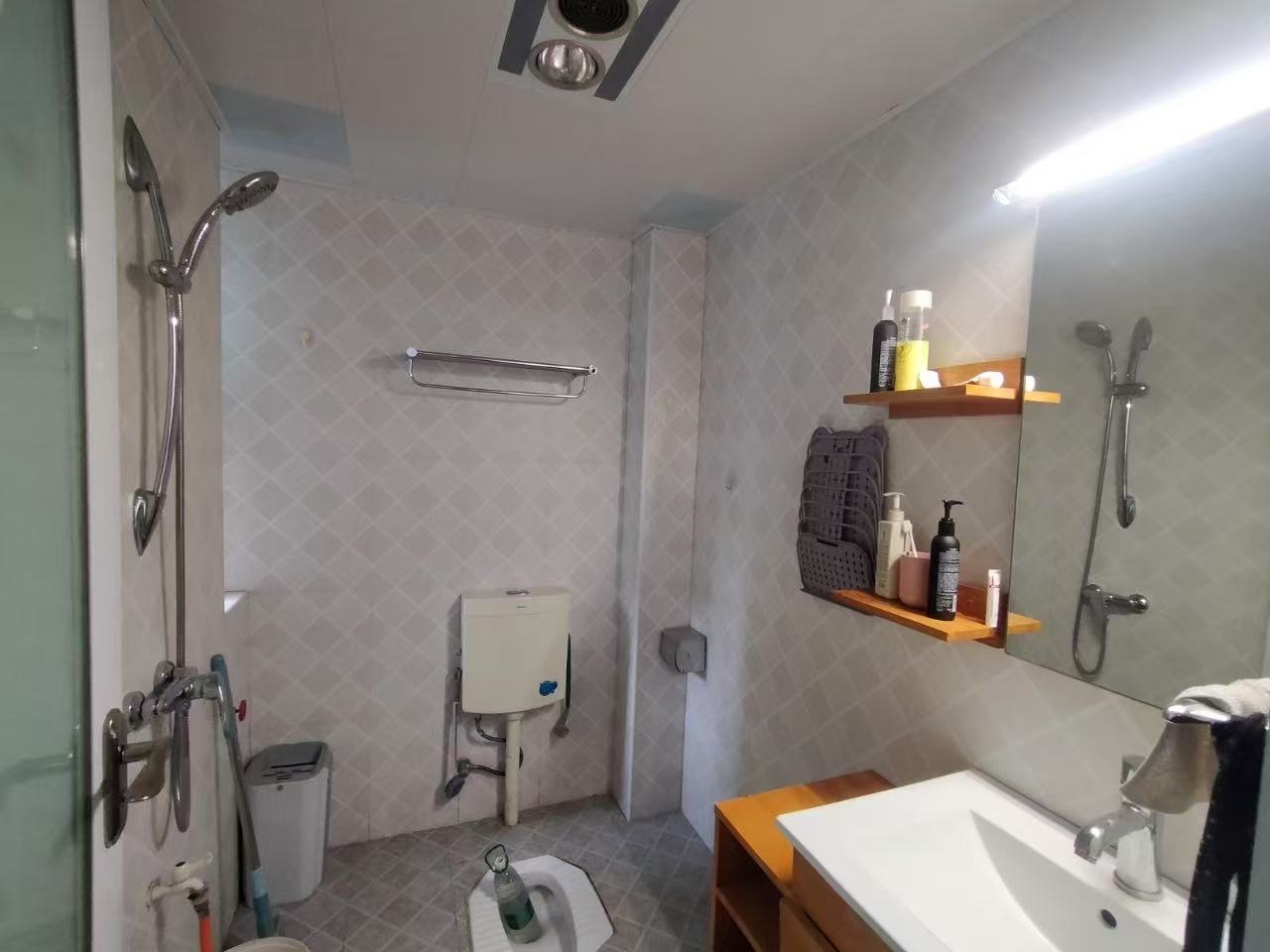 丽景港湾  2室2厅2卫   1200.00元/月室内图