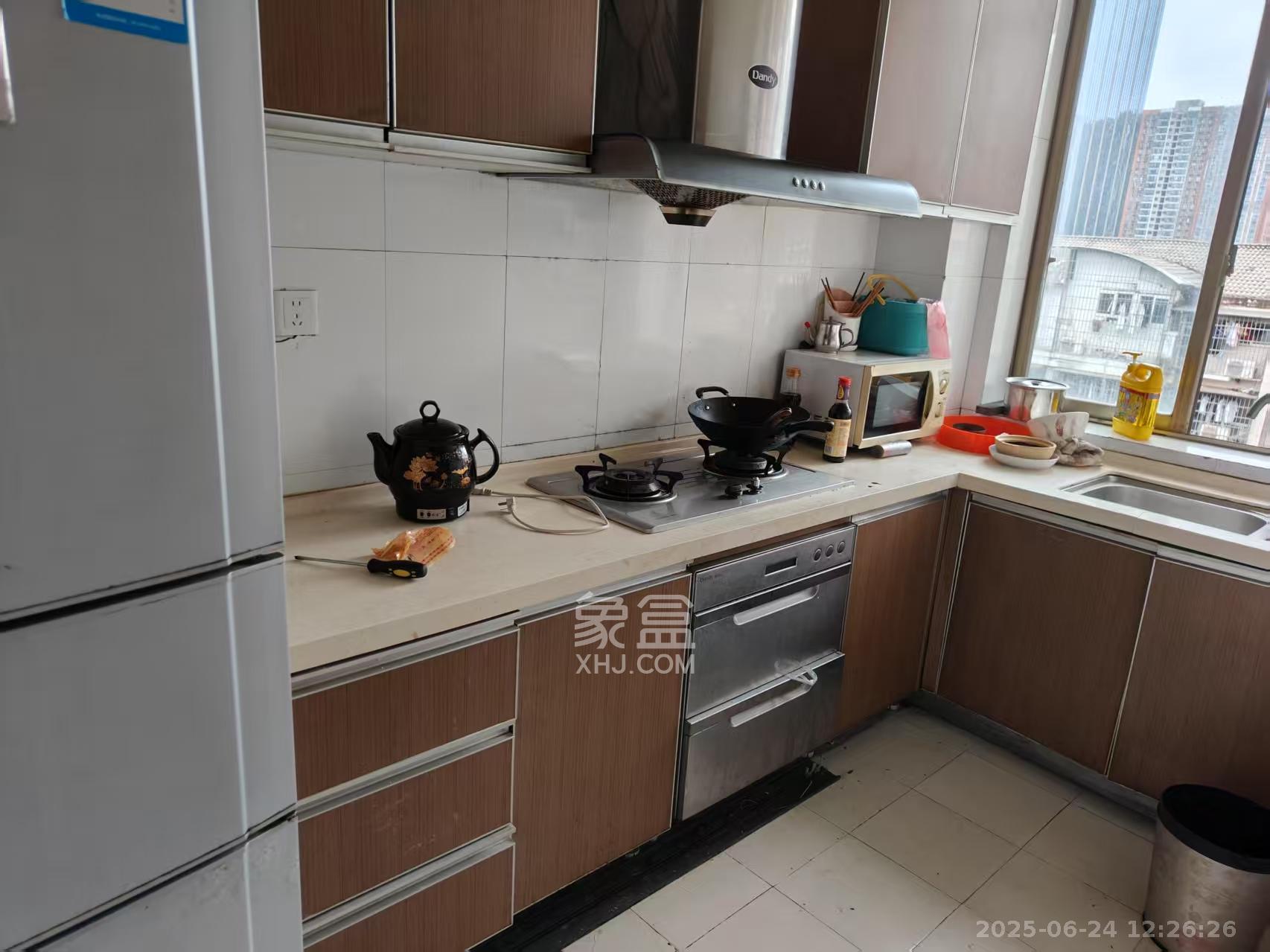 芙蓉公寓 2室1厅1卫 1300.0元/月 芙蓉公寓 2室1厅1卫 1300.0元/月室内图