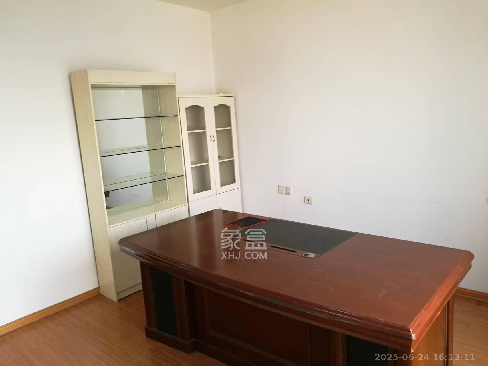 尚城 3室2厅2卫 3000.0元/月 尚城 3室2厅2卫 3000.0元/月室内图