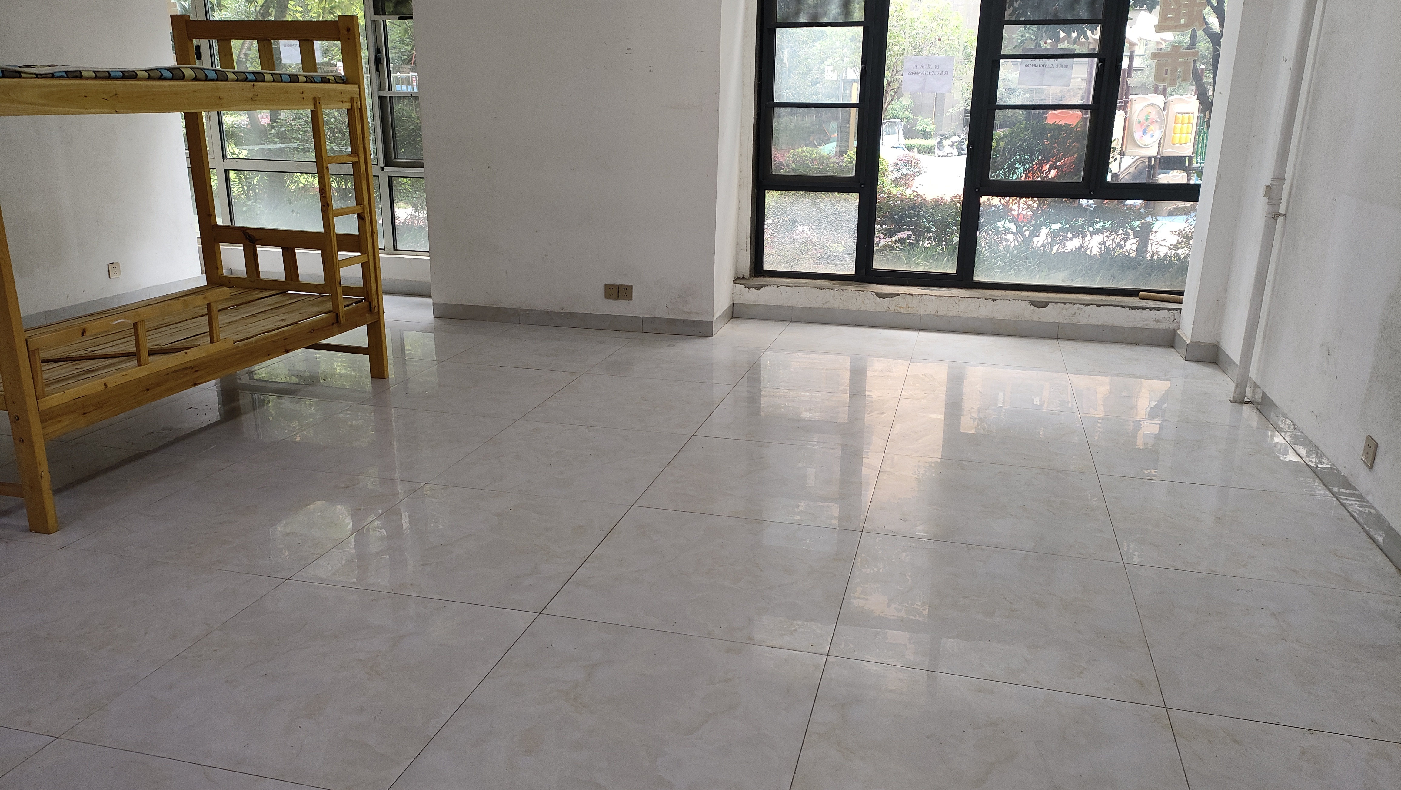 五矿万境水岸三期  2室2厅1卫    3000.0元/月户型图