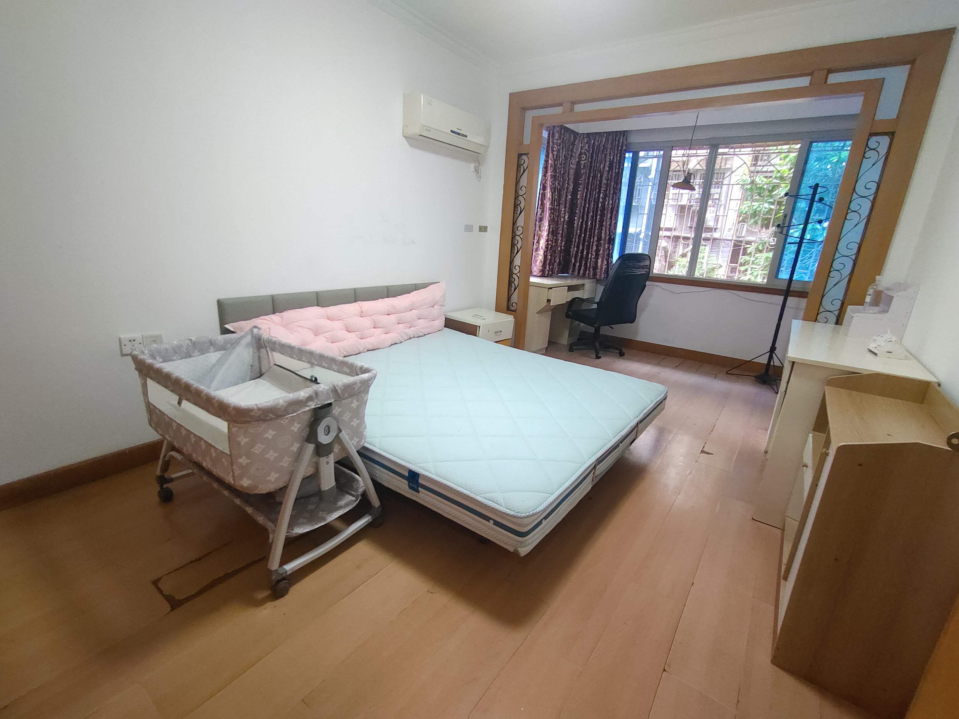 鸿园小区 3室1厅1卫 2200.0元/月 鸿园小区 3室1厅1卫 2200.0元/月户型图