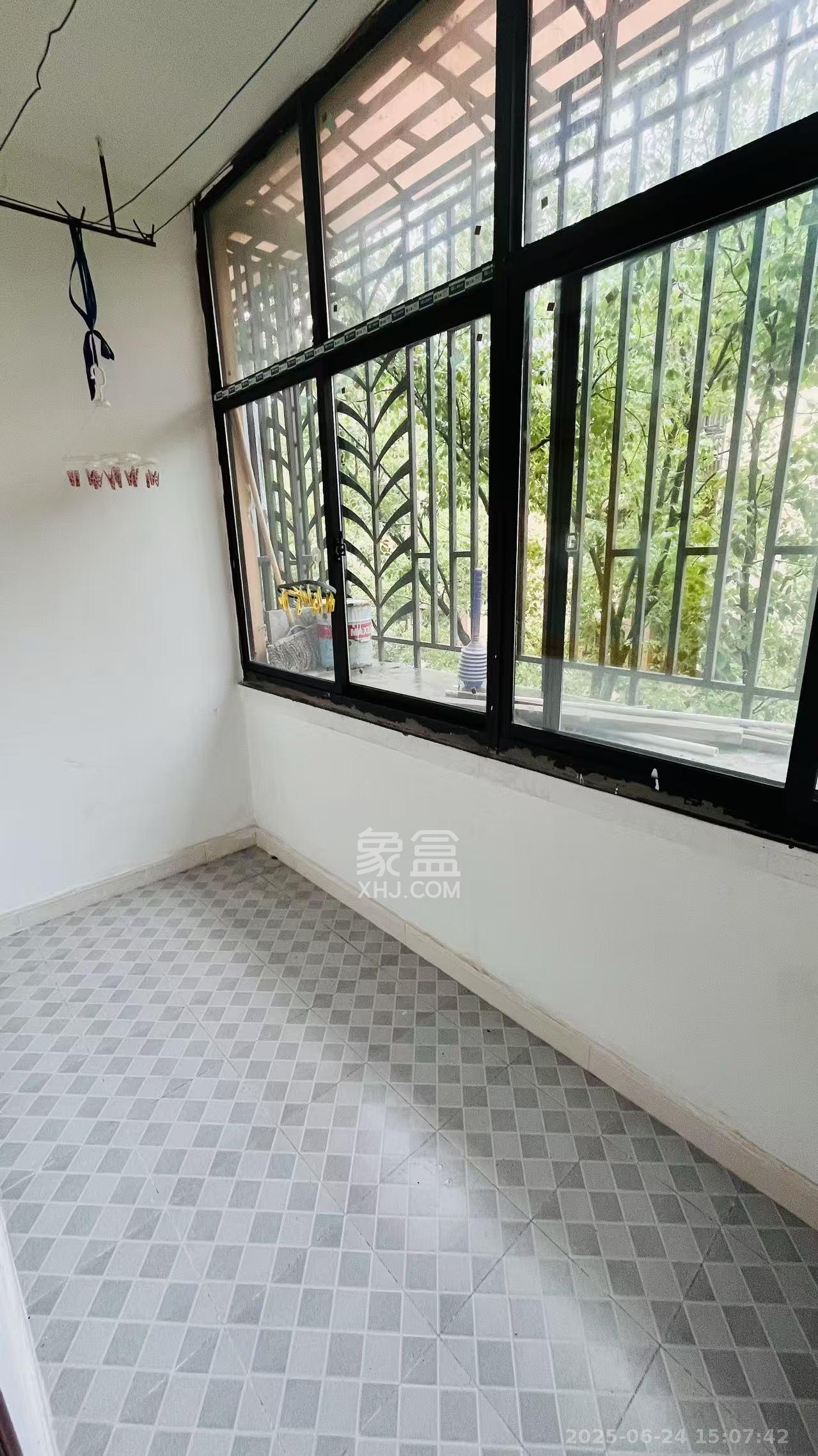 二十三冶小区(井巷社区) 2室1厅1卫 1400.0元/月 二十三冶小区(井巷社区) 2室1厅1卫 1400.0元/月室内图