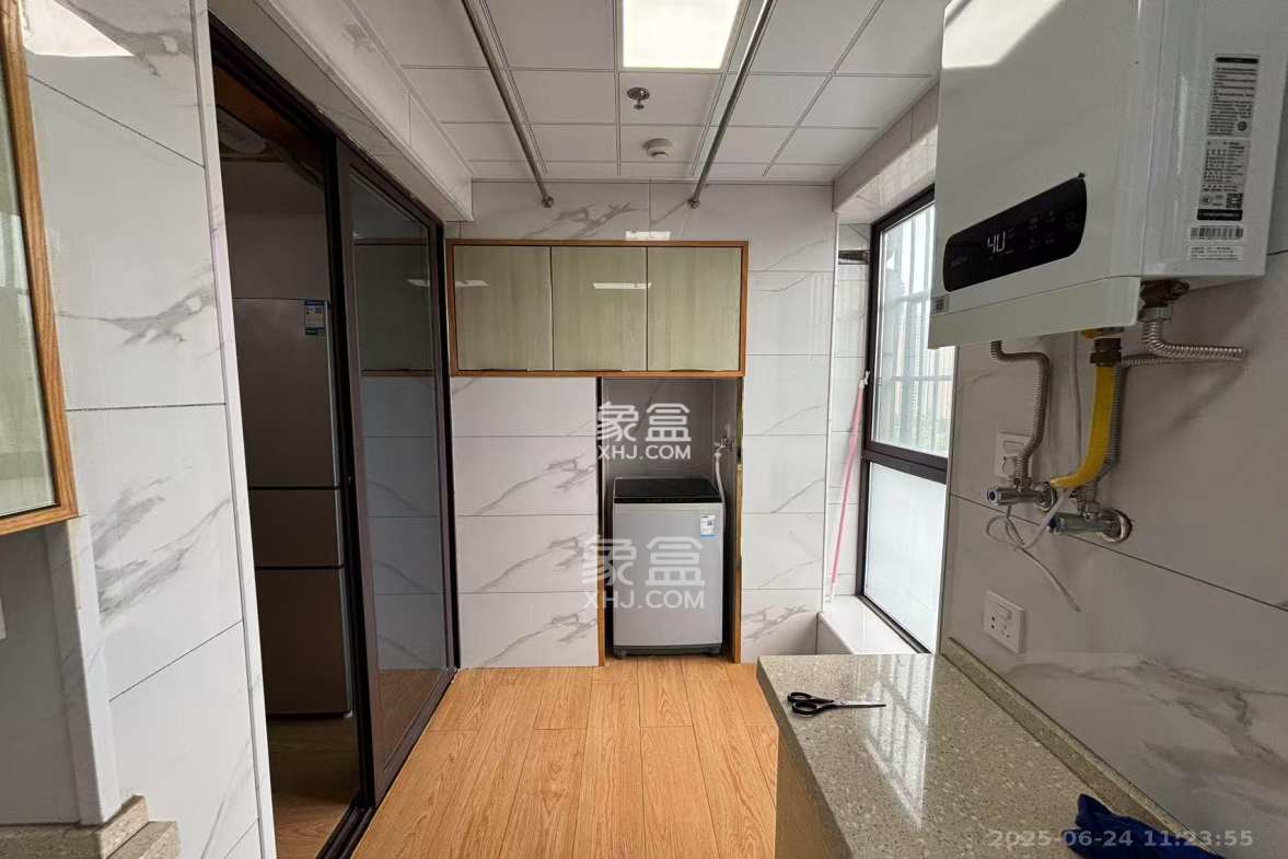 国泰九龙湾 1室1厅1卫 1400.0元/月 国泰九龙湾 1室1厅1卫 1400.0元/月室内图