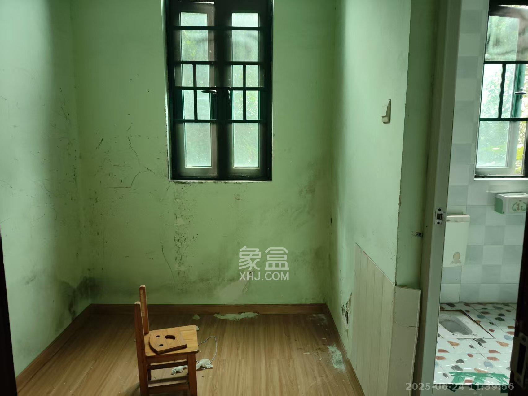 恒大城  4室2厅2卫    2600.0元/月 恒大城  4室2厅2卫    2600.0元/月