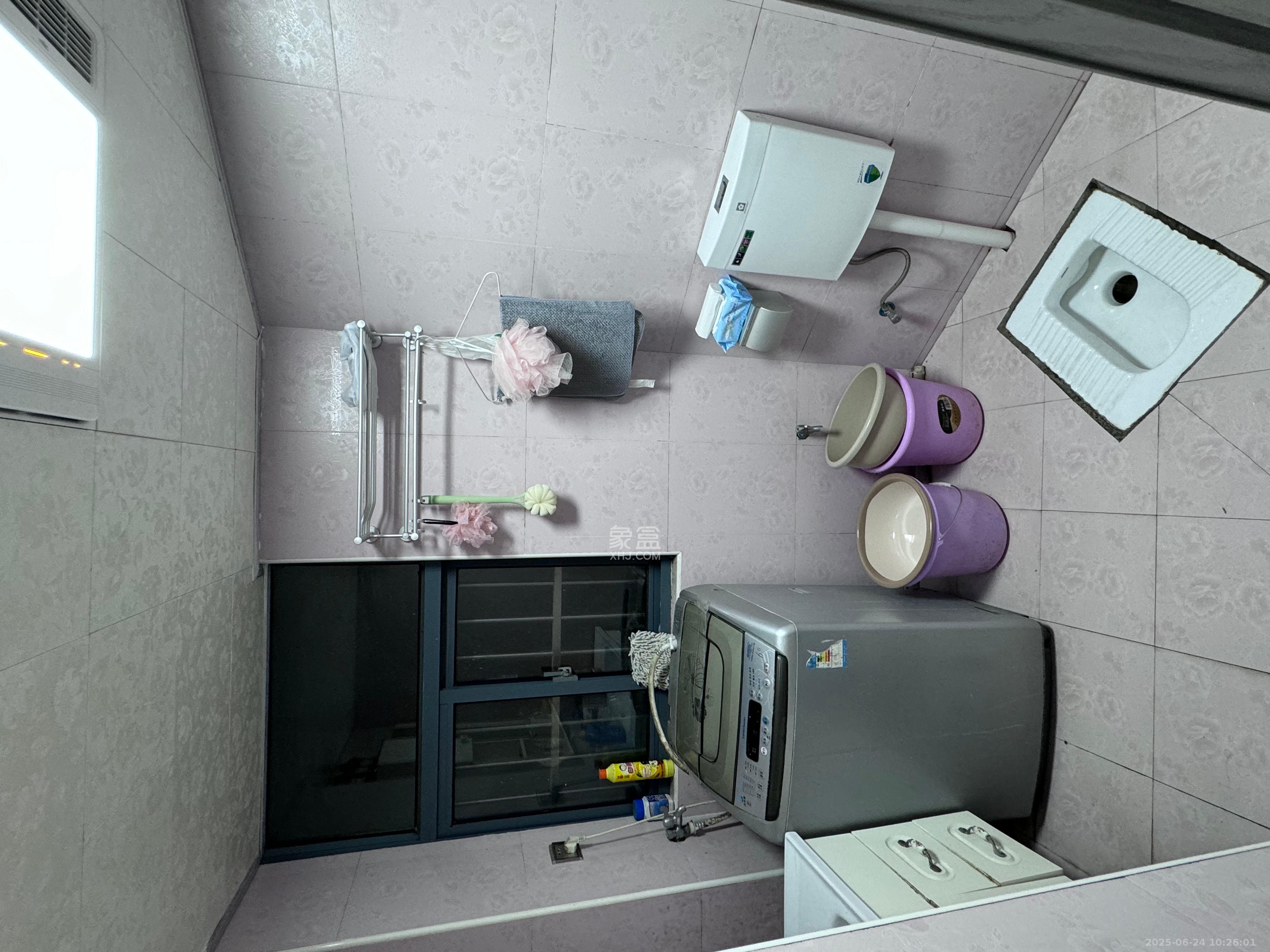 东方银座(东方摩卡) 2室2厅1卫 2300.0元/月 东方银座(东方摩卡) 2室2厅1卫 2300.0元/月室内图