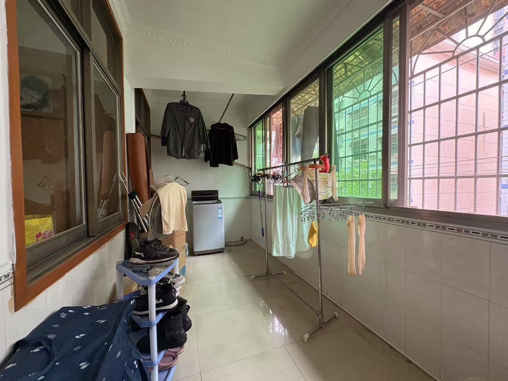 金桃苑小区 3室2厅2卫 1200.0元/月 金桃苑小区 3室2厅2卫 1200.0元/月室内图