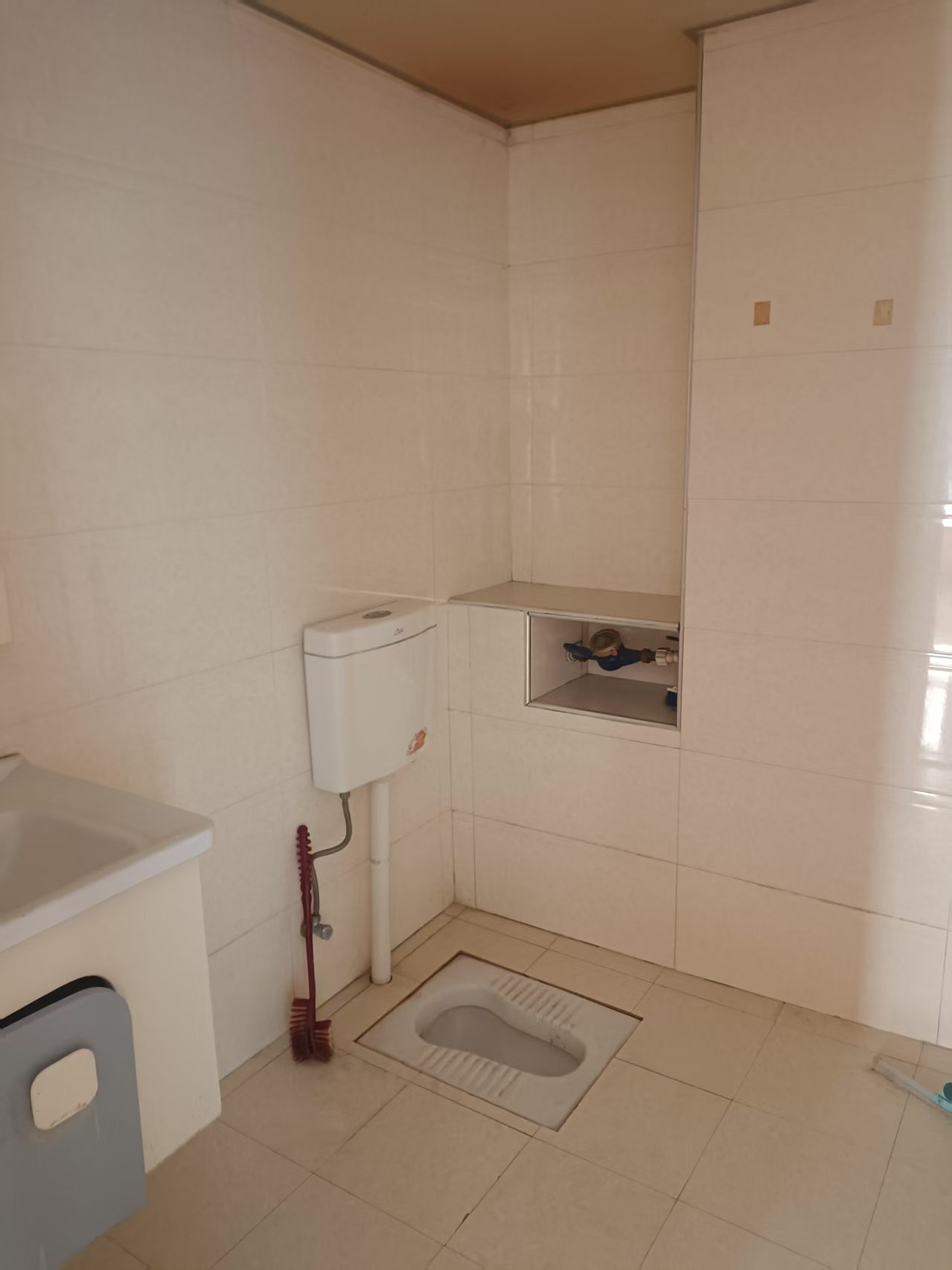 鸿泰国际 2室2厅1卫 1500.0元/月 鸿泰国际 2室2厅1卫 1500.0元/月室内图