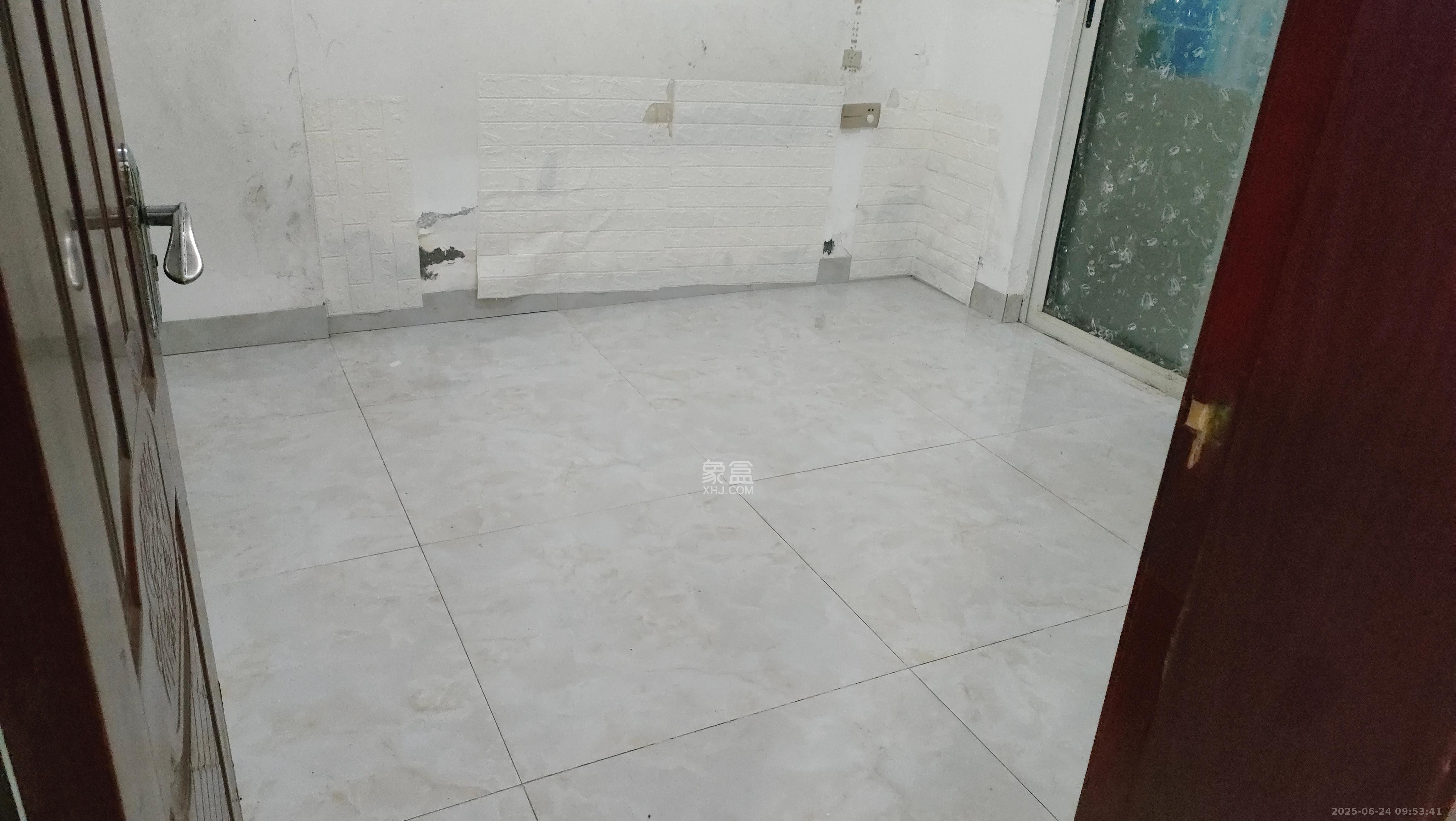 五矿万境水岸三期 2室2厅1卫 3000.0元/月 五矿万境水岸三期 2室2厅1卫 3000.0元/月室内图