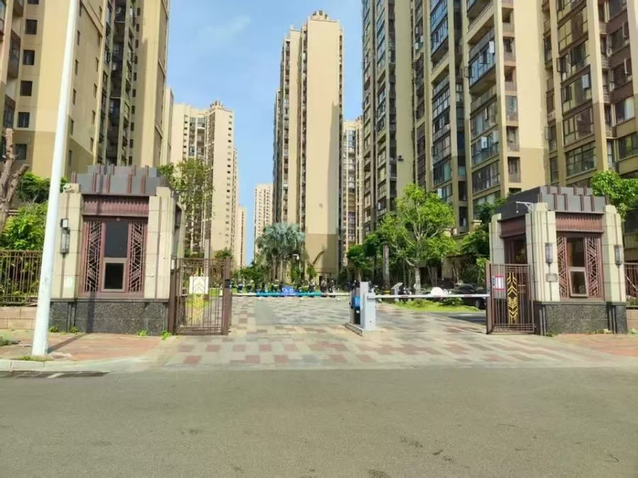 恩祥新城  5室2厅2卫    200.86万 恩祥新城  5室2厅2卫    200.86万小区图