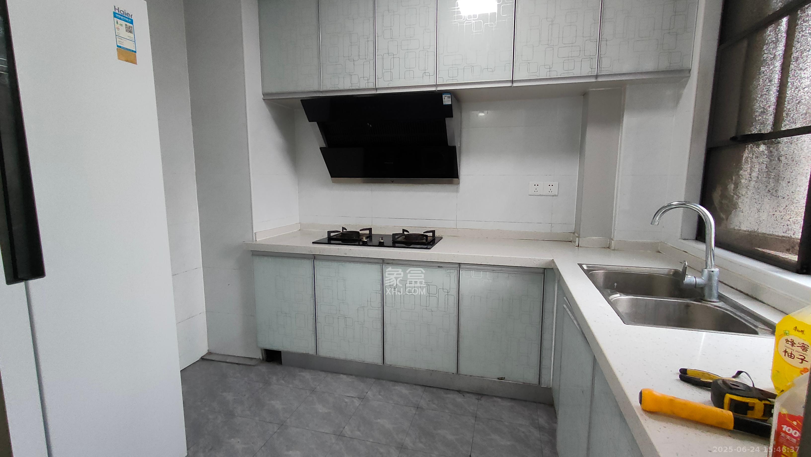 润和美郡(润和紫郡五期) 5室2厅2卫 2300.0元/月 润和美郡(润和紫郡五期) 5室2厅2卫 2300.0元/月室内图