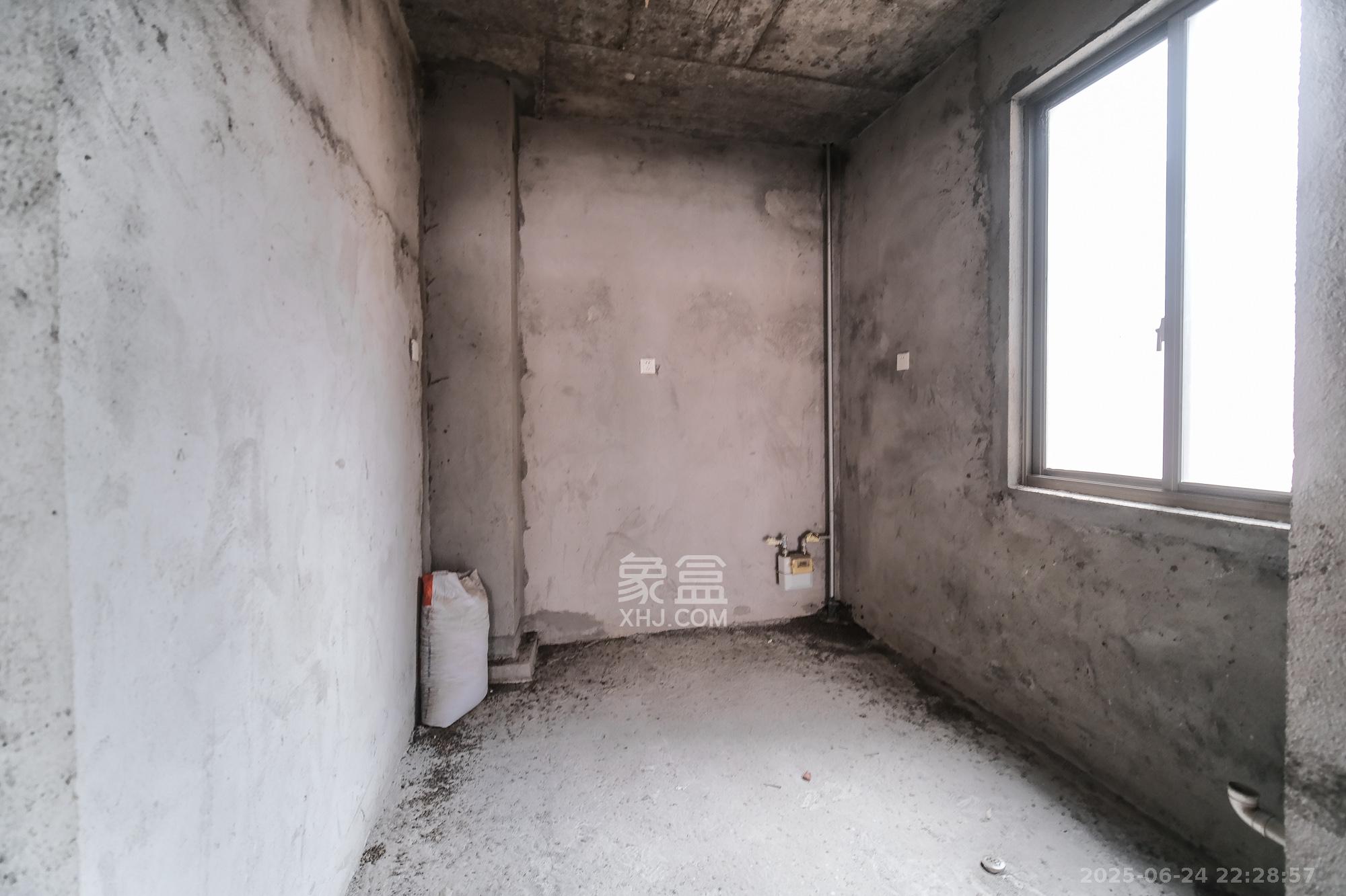 蟠龙欣苑 3室2厅2卫 58.8万 蟠龙欣苑 3室2厅2卫 58.8万厨房