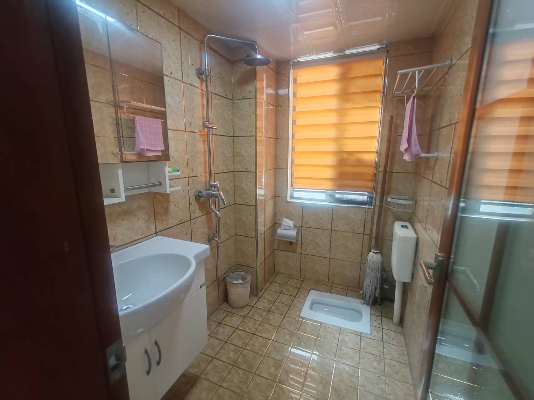 雄森国际 2室2厅1卫 43.8万 雄森国际 2室2厅1卫 43.8万客厅