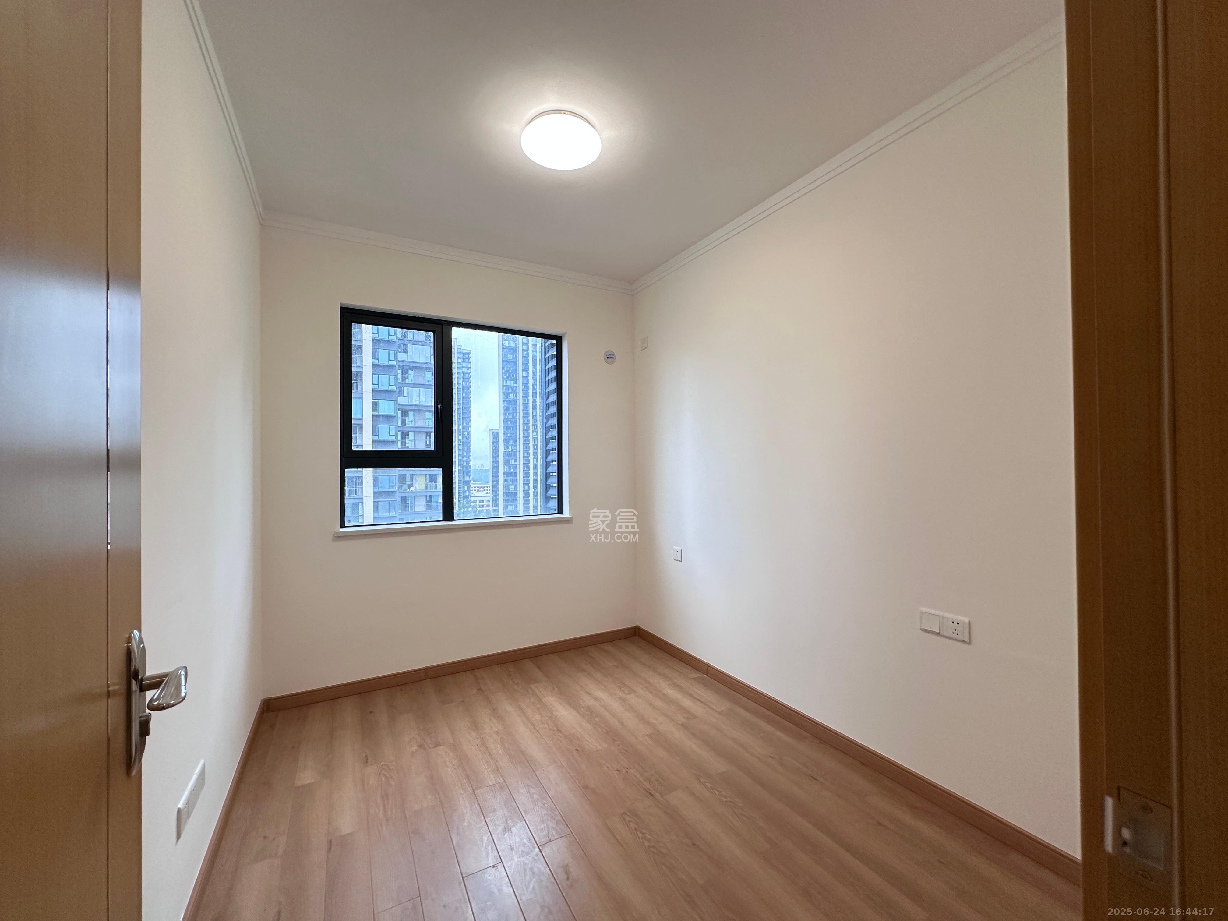 中建嘉和城凤凰台(中建瑞兴家园) 1室0厅0卫 2500.0元/月 中建嘉和城凤凰台(中建瑞兴家园) 1室0厅0卫 2500.0元/月室内图