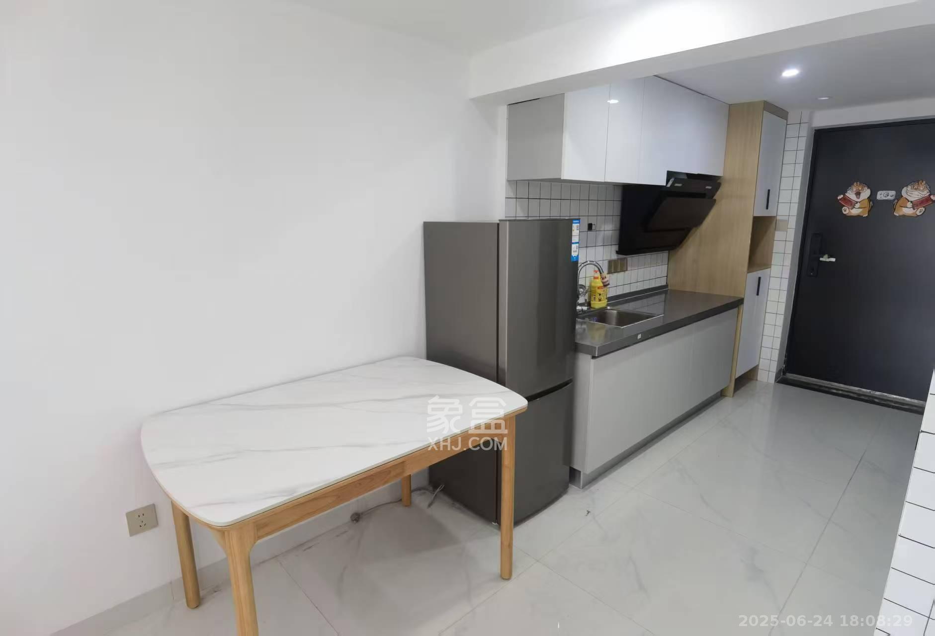 清控湖山雅居北区 2室1厅1卫 1700.0元/月 清控湖山雅居北区 2室1厅1卫 1700.0元/月室内图