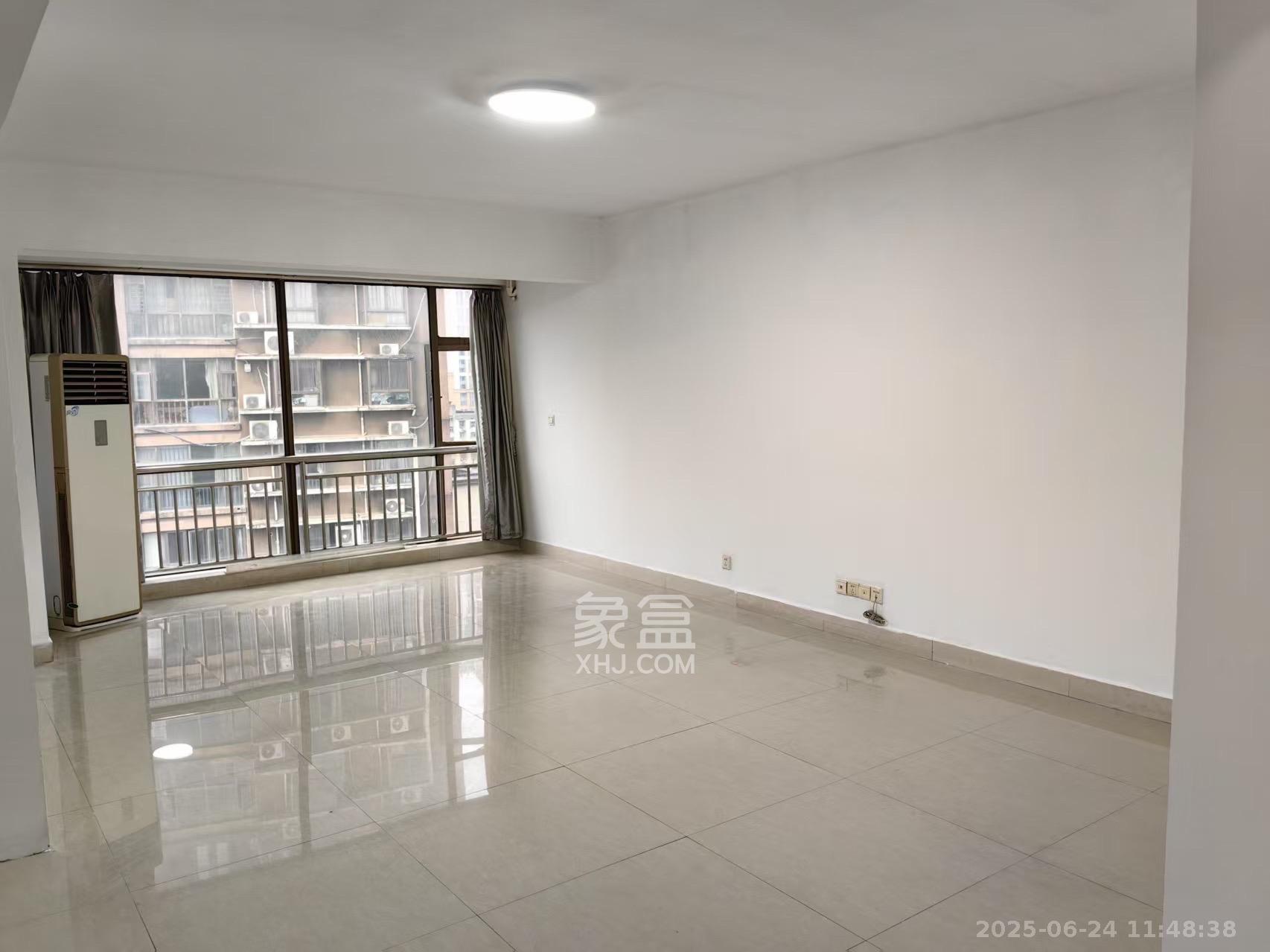 长宝1667 3室2厅2卫 3800.0元/月 长宝1667 3室2厅2卫 3800.0元/月室内图