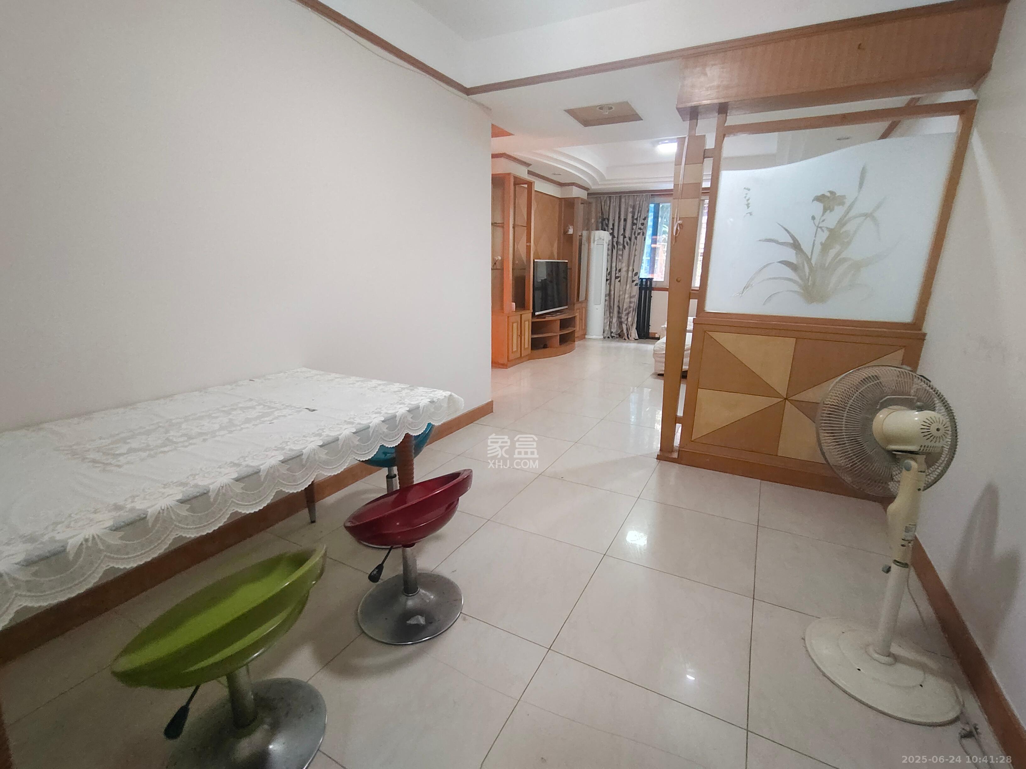 鸿园小区 3室1厅1卫 2200.0元/月 鸿园小区 3室1厅1卫 2200.0元/月室内图