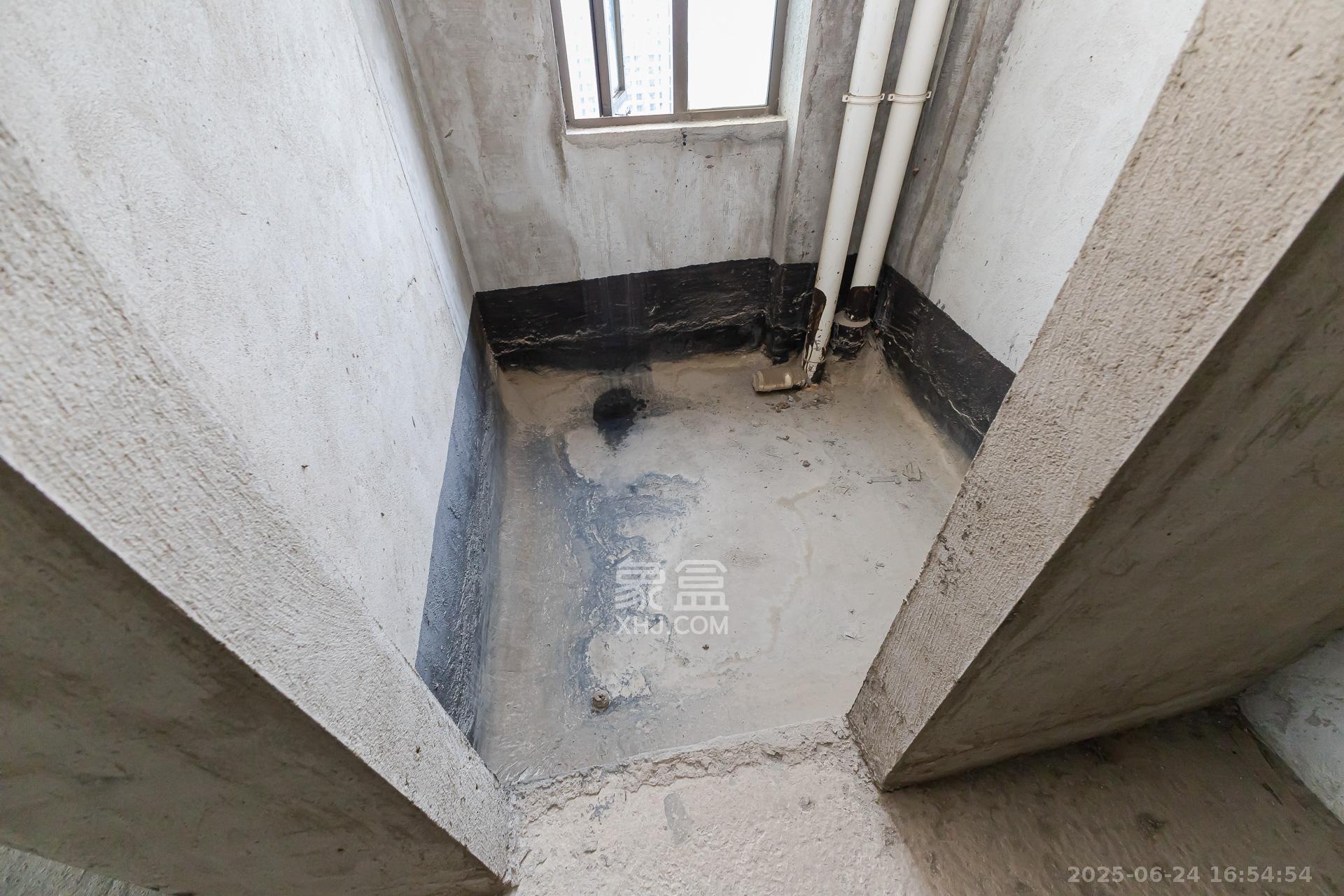 长高圆梦佳苑  4室2厅2卫    118.0万 长高圆梦佳苑  4室2厅2卫    118.0万卫生间