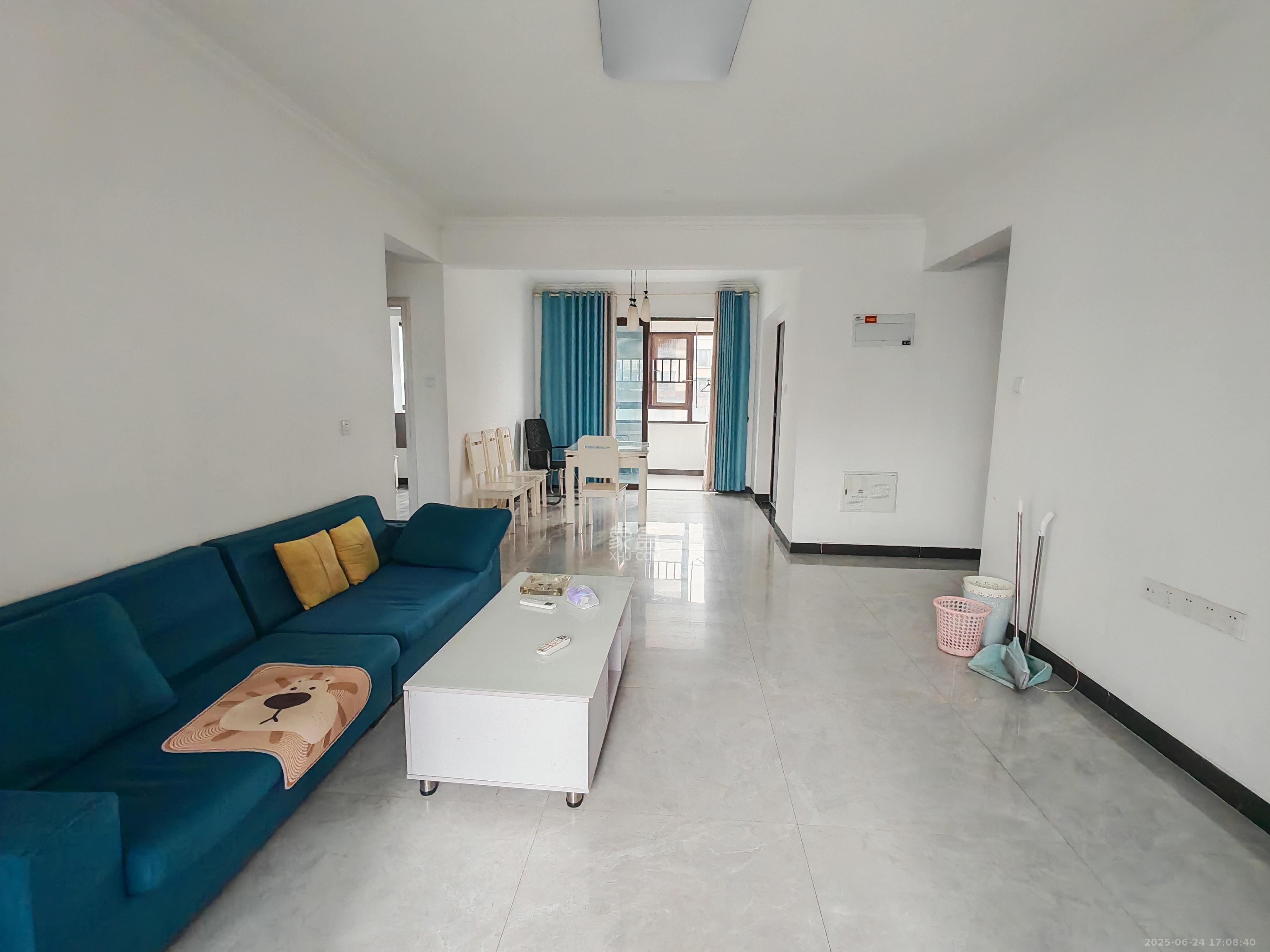 山语城三期 4室2厅2卫 2600.0元/月 山语城三期 4室2厅2卫 2600.0元/月室内图