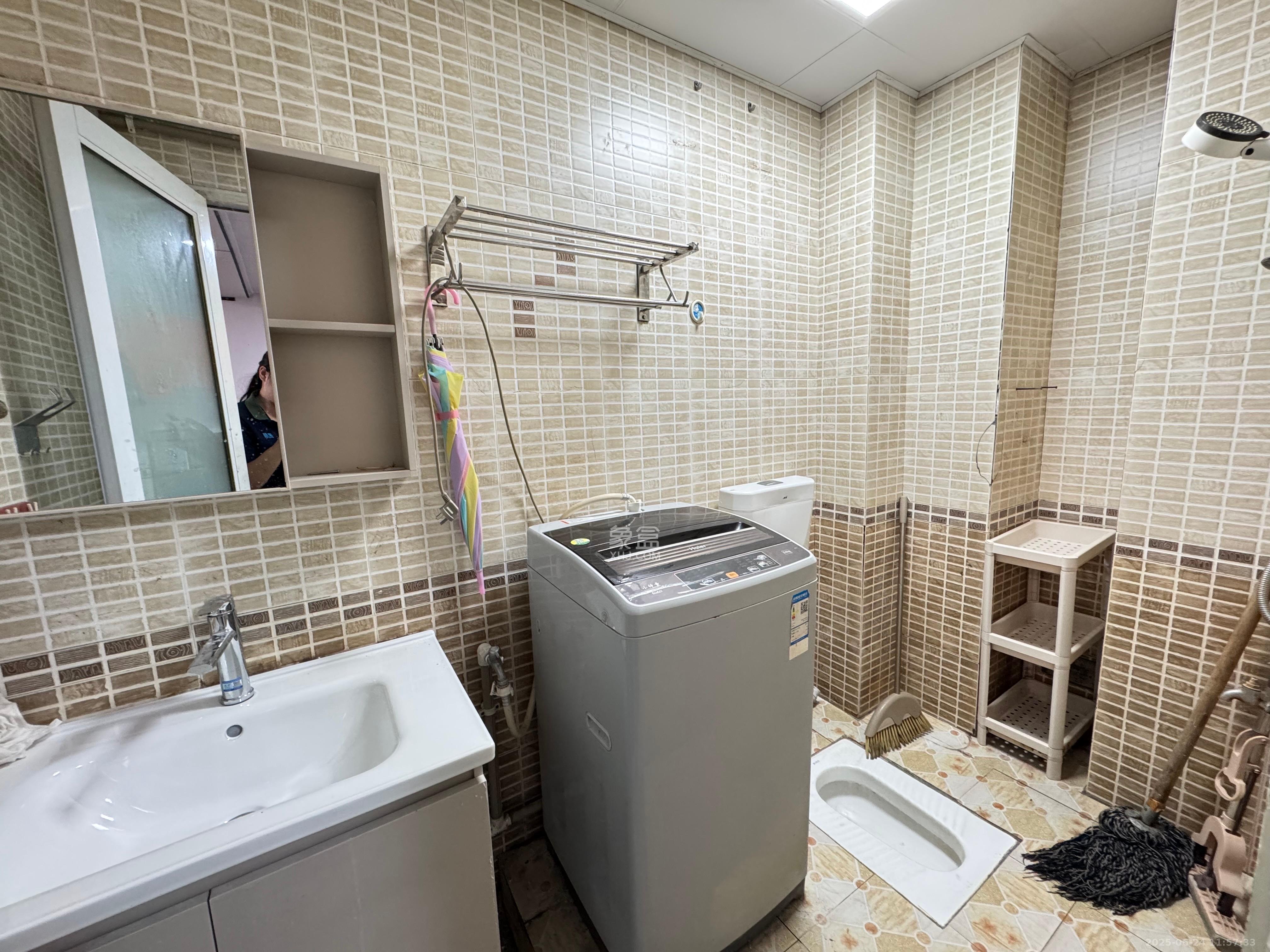 湘聚大厦  1室1厅1卫   1400.00元/月室内图