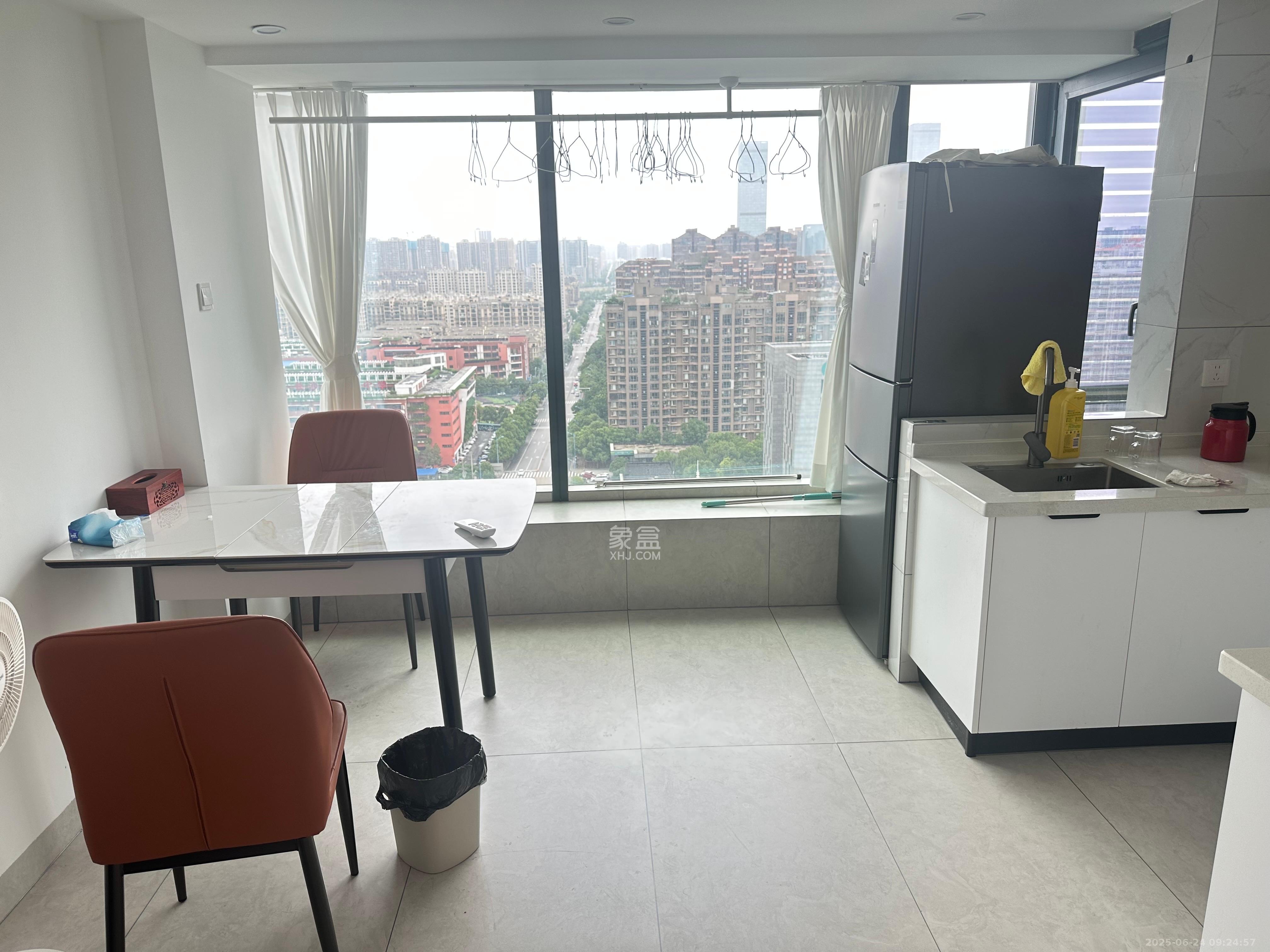 京武浪琴山三期（京武中心）  1室0厅0卫    2800.0元/月室内图