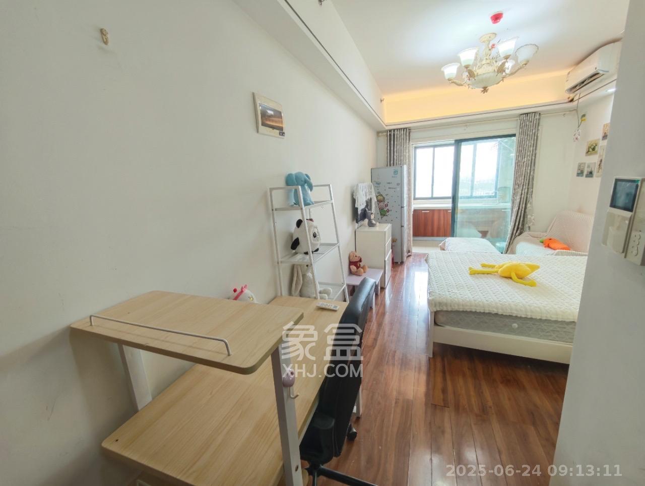 中建木莲工社 1室1厅1卫 1400.00元/月 中建木莲工社 1室1厅1卫 1400.00元/月室内图