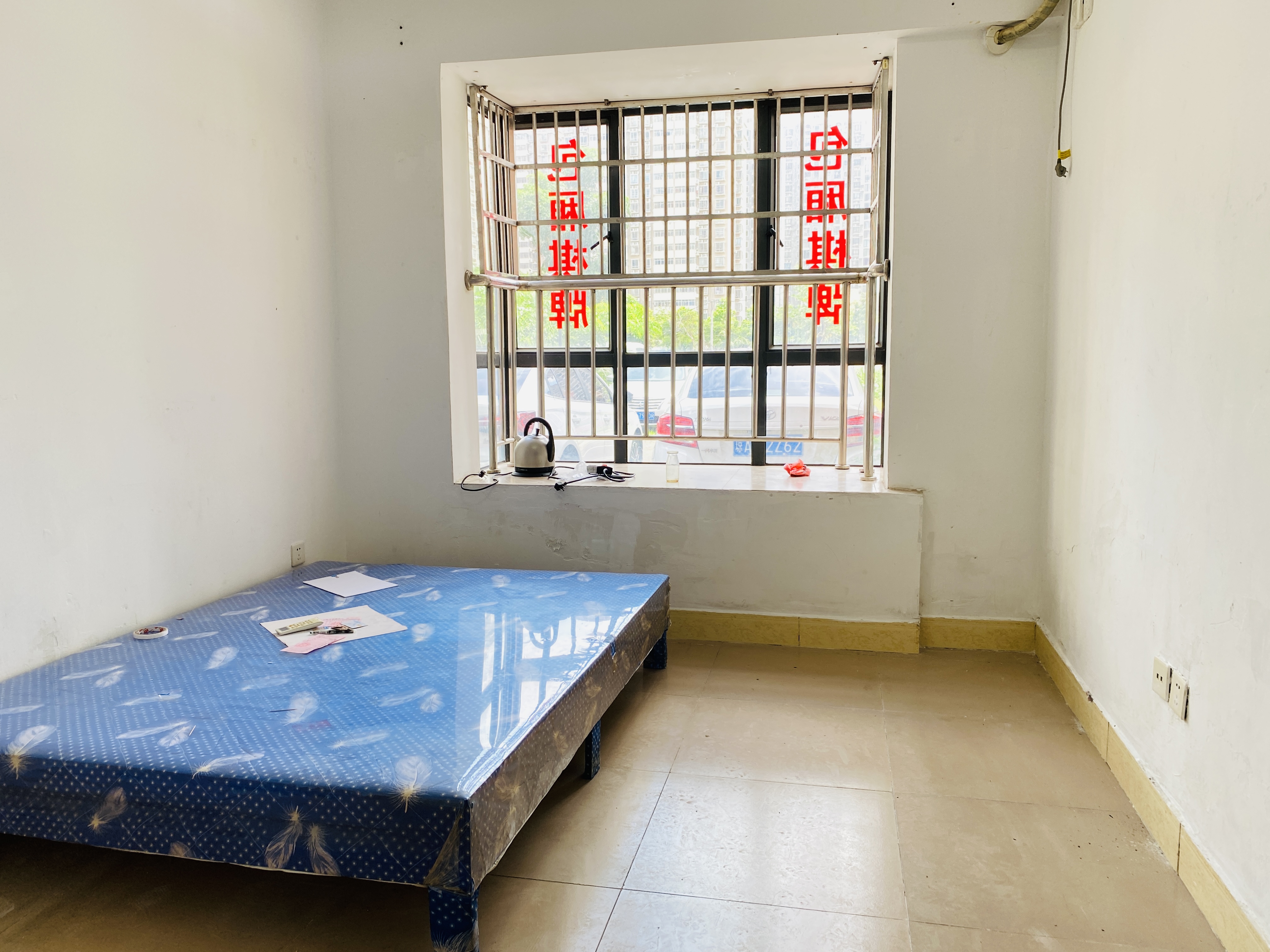 红城湖延长线(别名:滨江华庭) 2室2厅1卫 3300.0元/月 红城湖延长线(别名:滨江华庭) 2室2厅1卫 3300.0元/月室内图