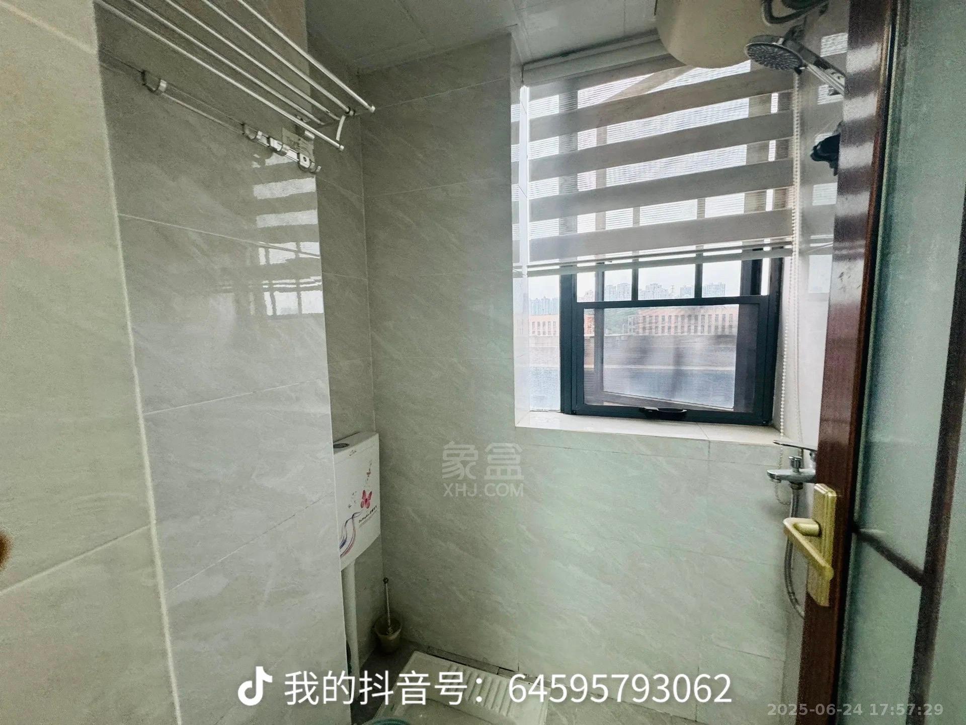 文艺复兴(未来城) 1室1厅1卫 1000.0元/月 文艺复兴(未来城) 1室1厅1卫 1000.0元/月室内图