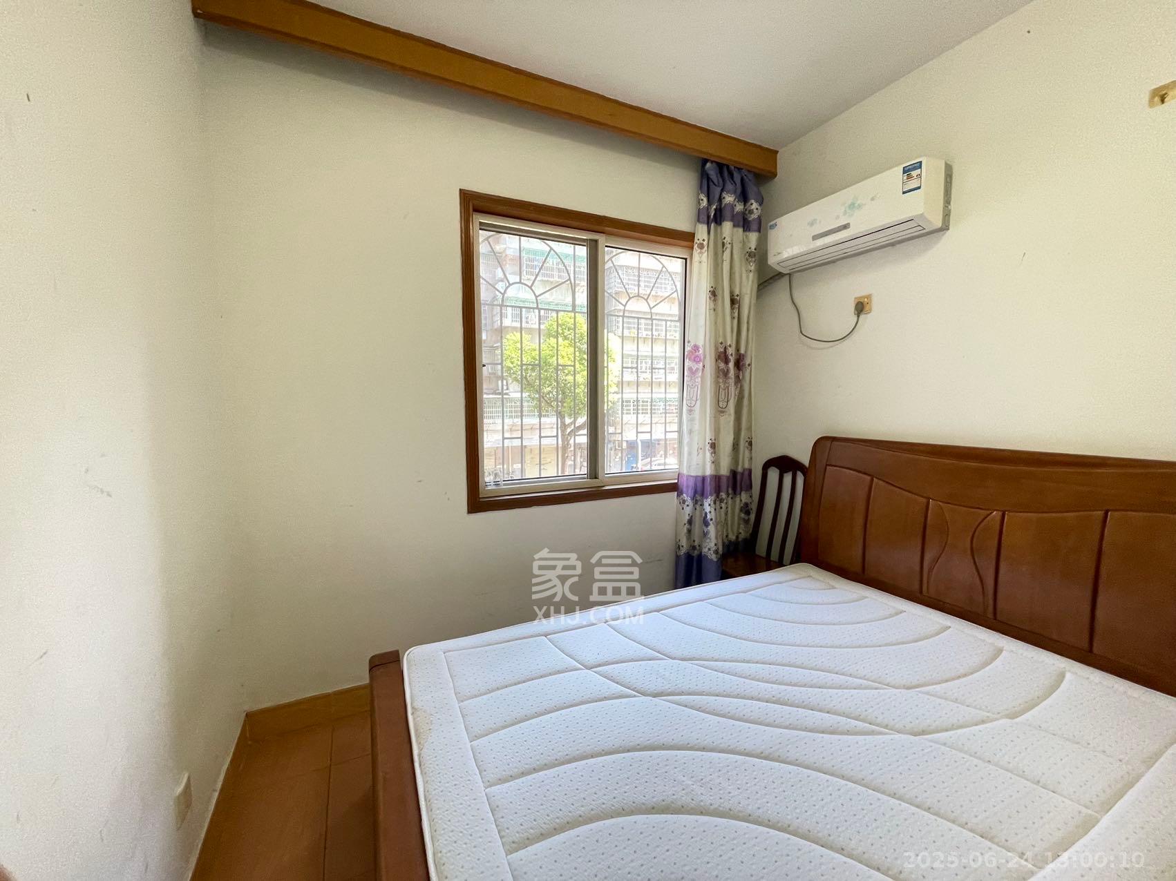 新桥小区 3室1厅1卫 2000.0元/月 新桥小区 3室1厅1卫 2000.0元/月室内图