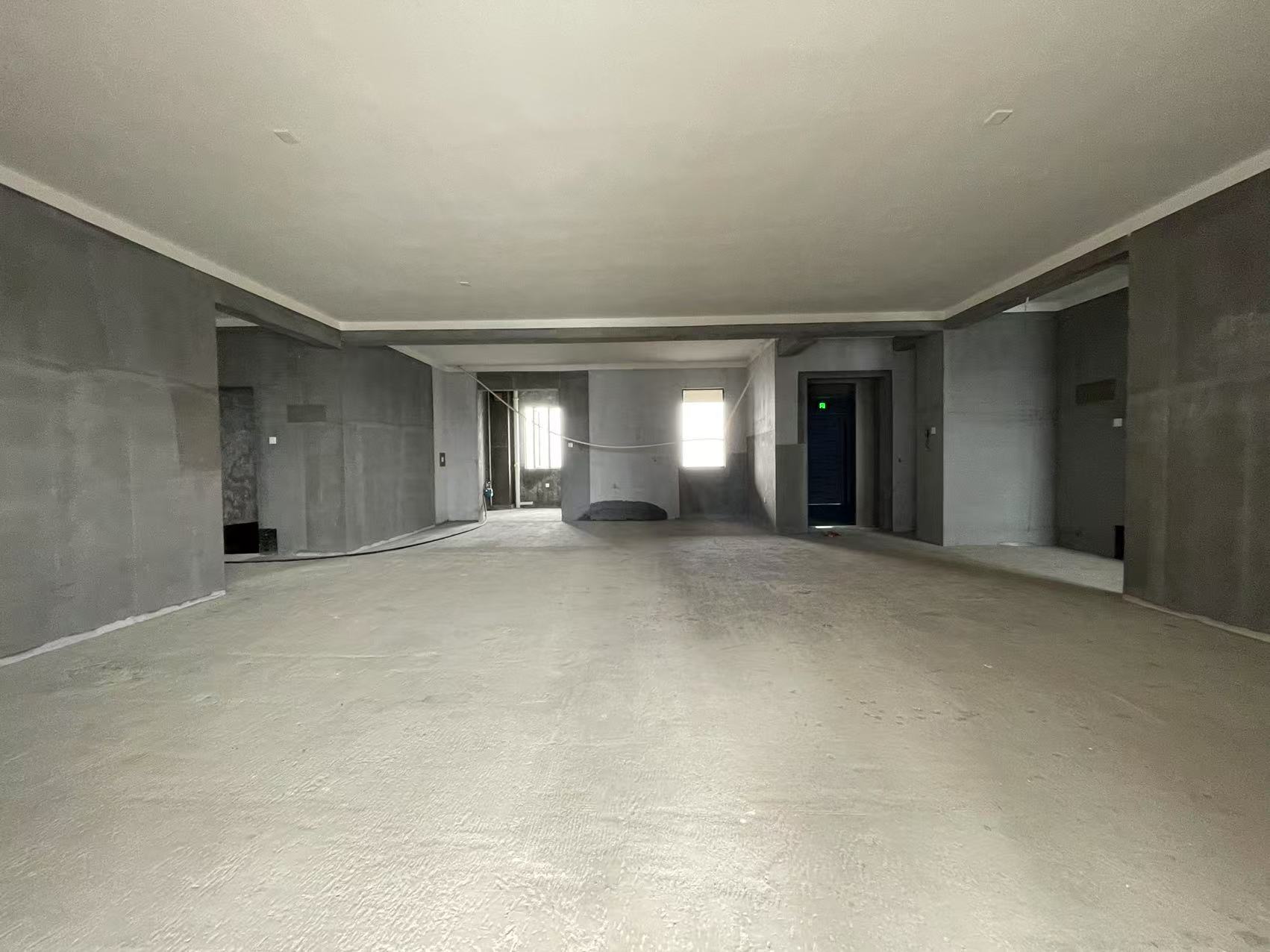 建发央著（悦发央著）  5室2厅3卫   221.00万室内图