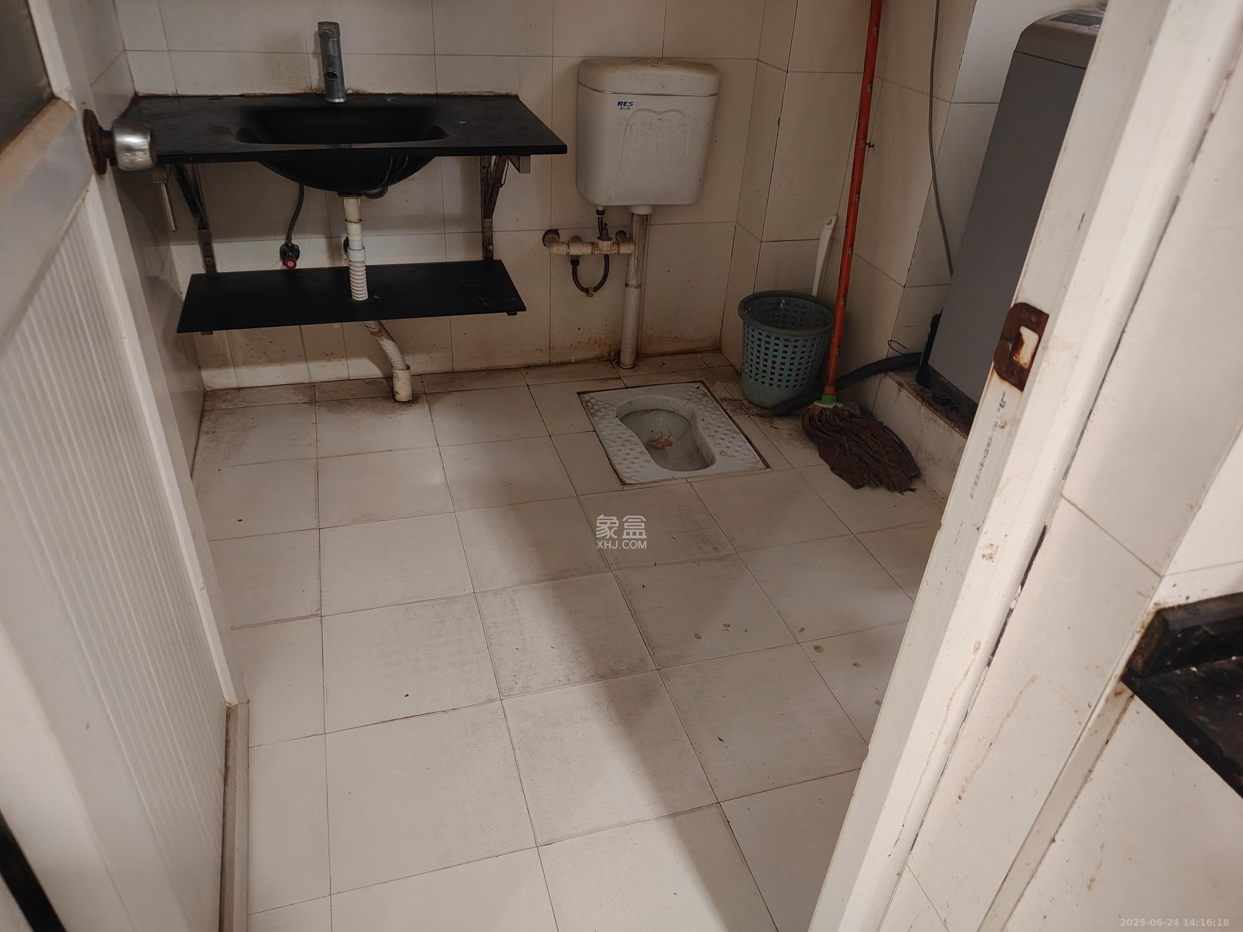 茶子山小区  2室2厅1卫    1800.0元/月室内图
