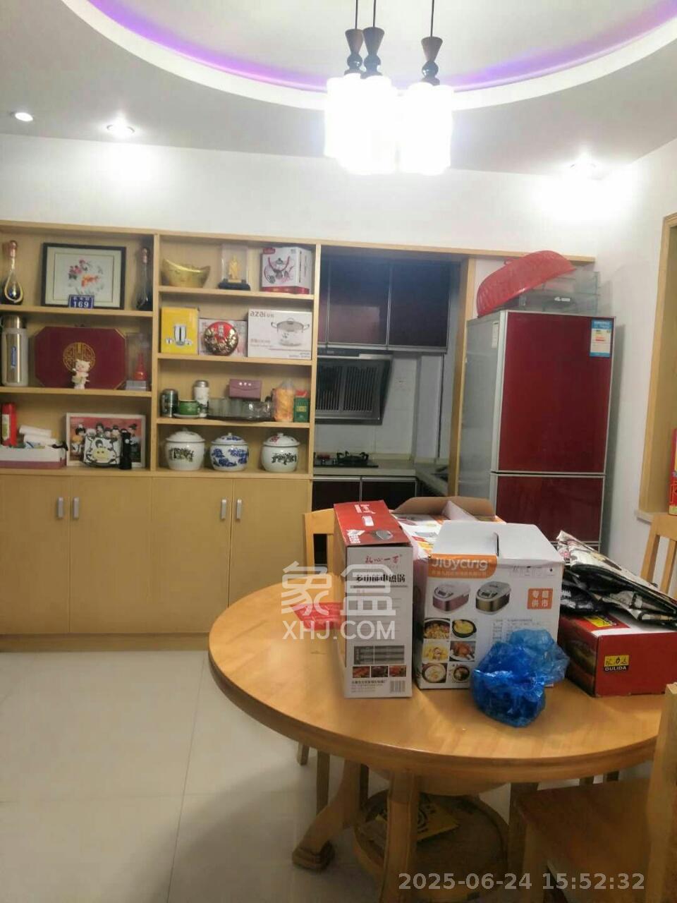蝴蝶谷  3室2厅1卫   1800.00元/月室内图
