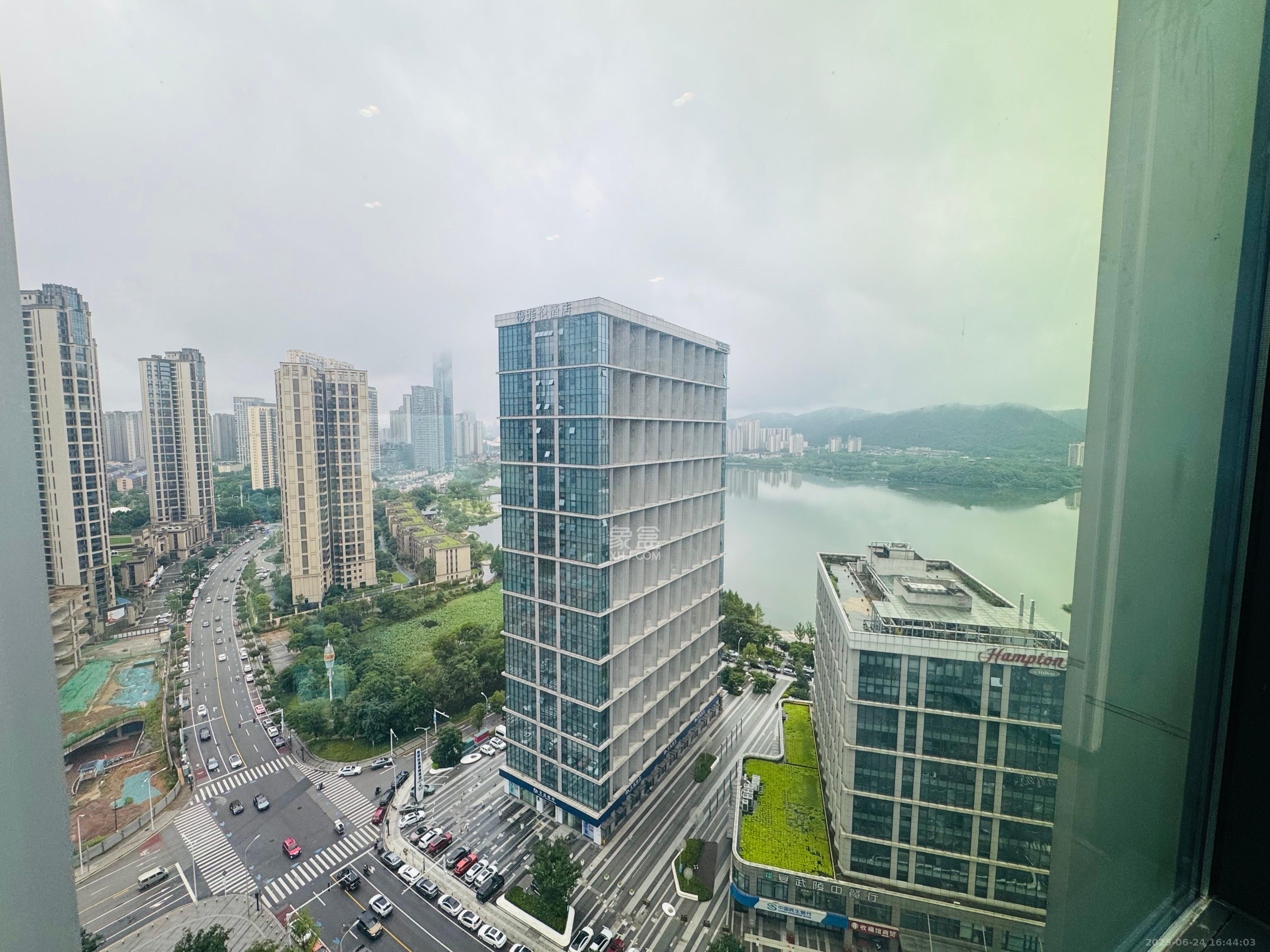 达美寰宇中心 2室2厅1卫 3500.0元/月 达美寰宇中心 2室2厅1卫 3500.0元/月室内图