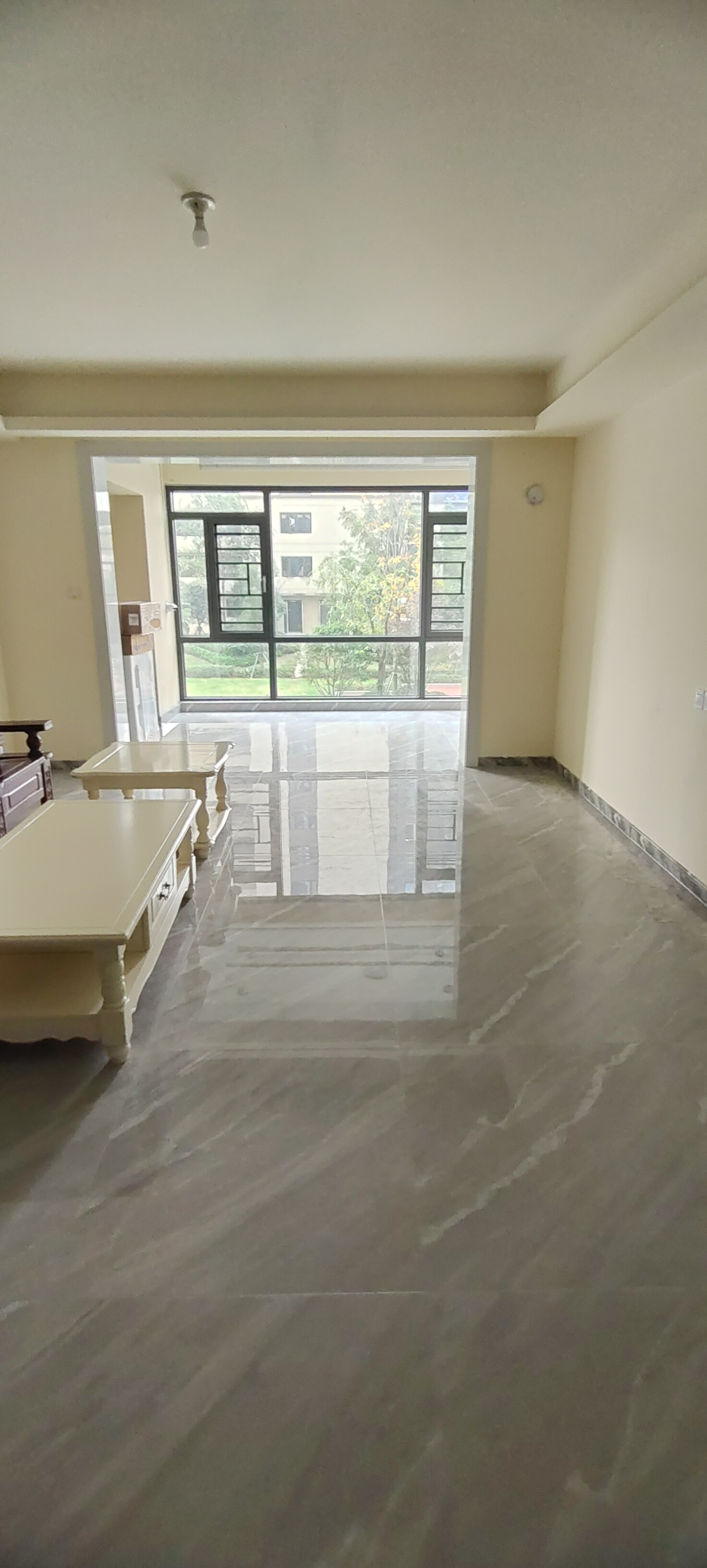 碧桂园翘楚棠  4室2厅2卫    2200.0元/月室内图