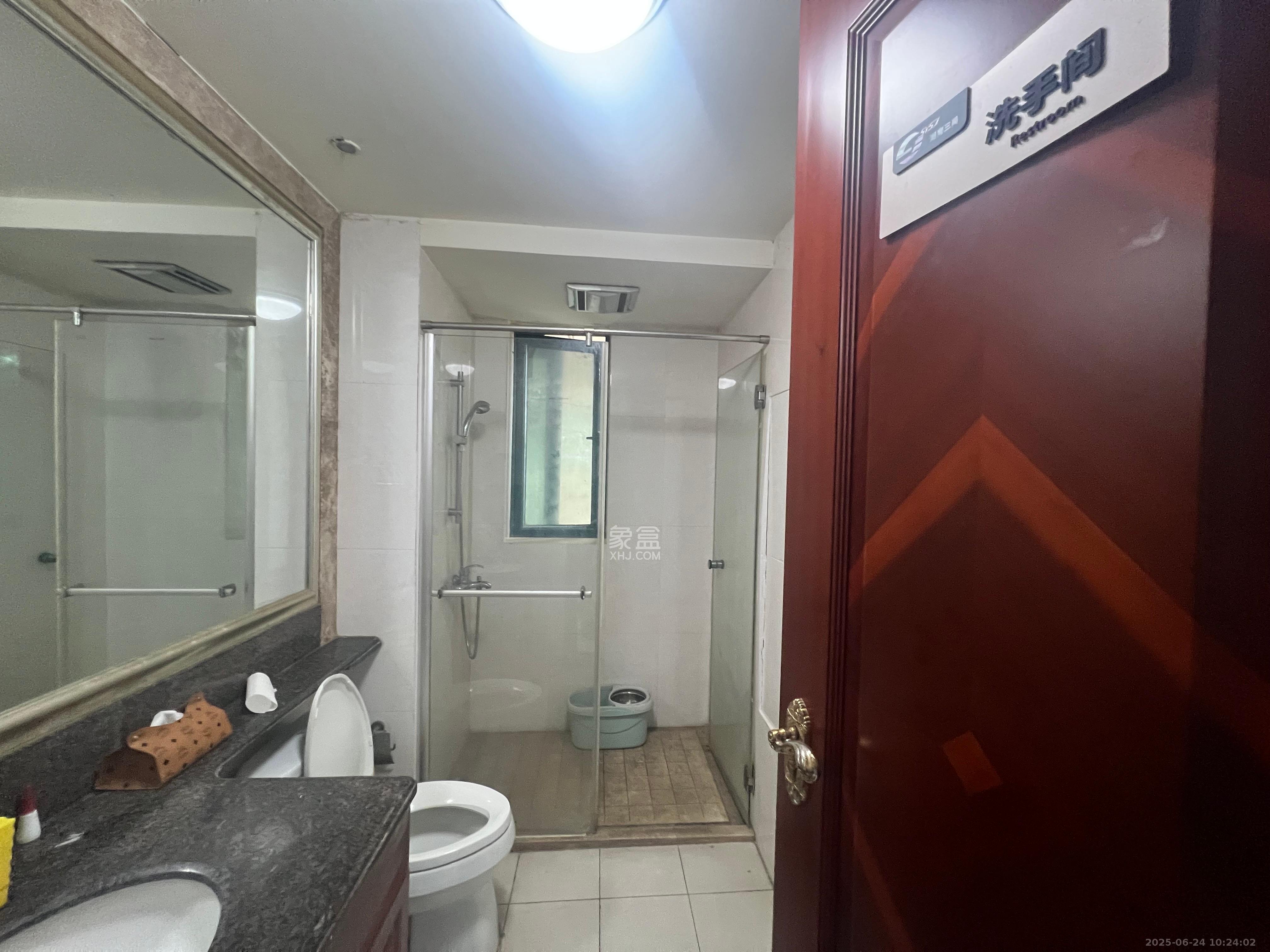 恒大绿洲 4室2厅2卫 3000.0元/月 恒大绿洲 4室2厅2卫 3000.0元/月室内图