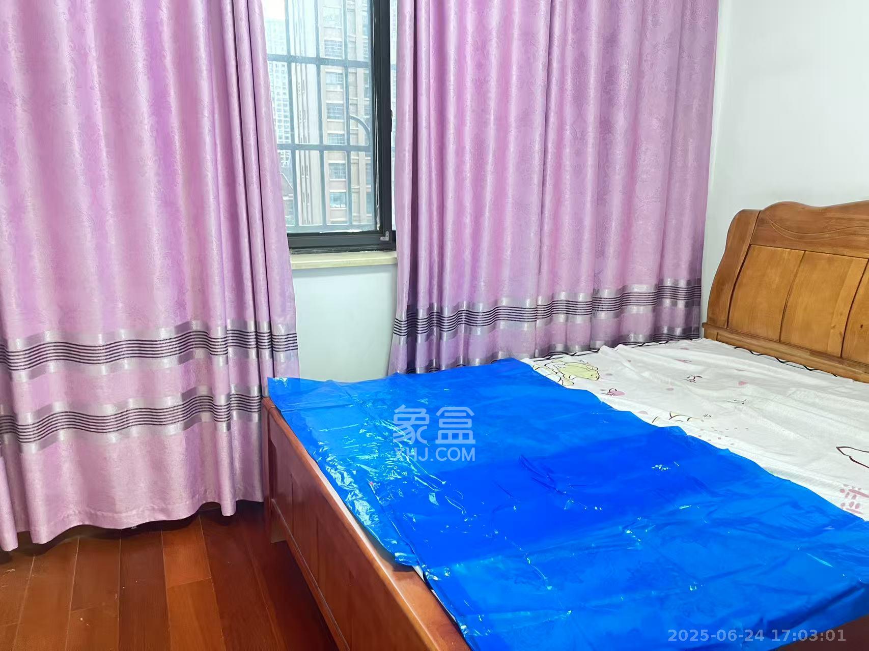 高林仕家 3室2厅1卫 2000.0元/月 高林仕家 3室2厅1卫 2000.0元/月室内图