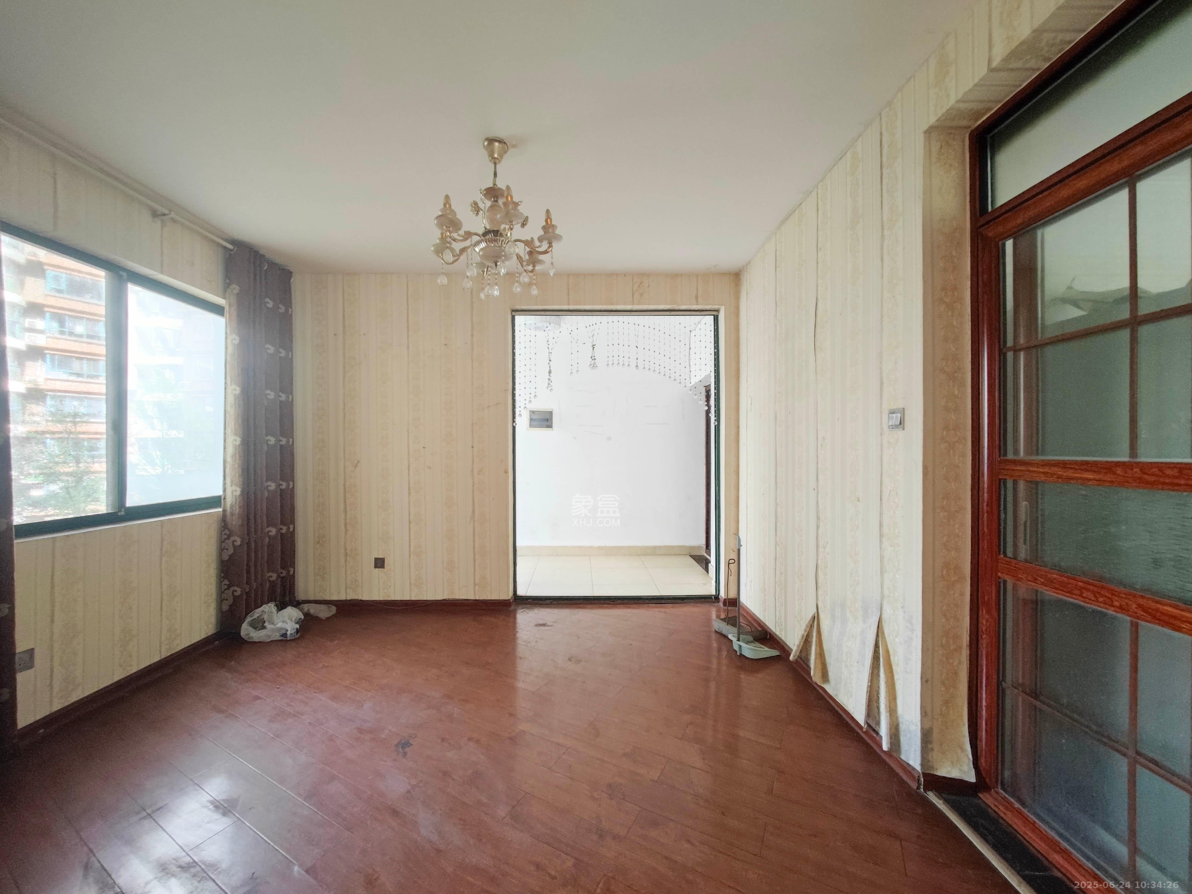 华盛世纪新城  3室2厅2卫    102.0万其他