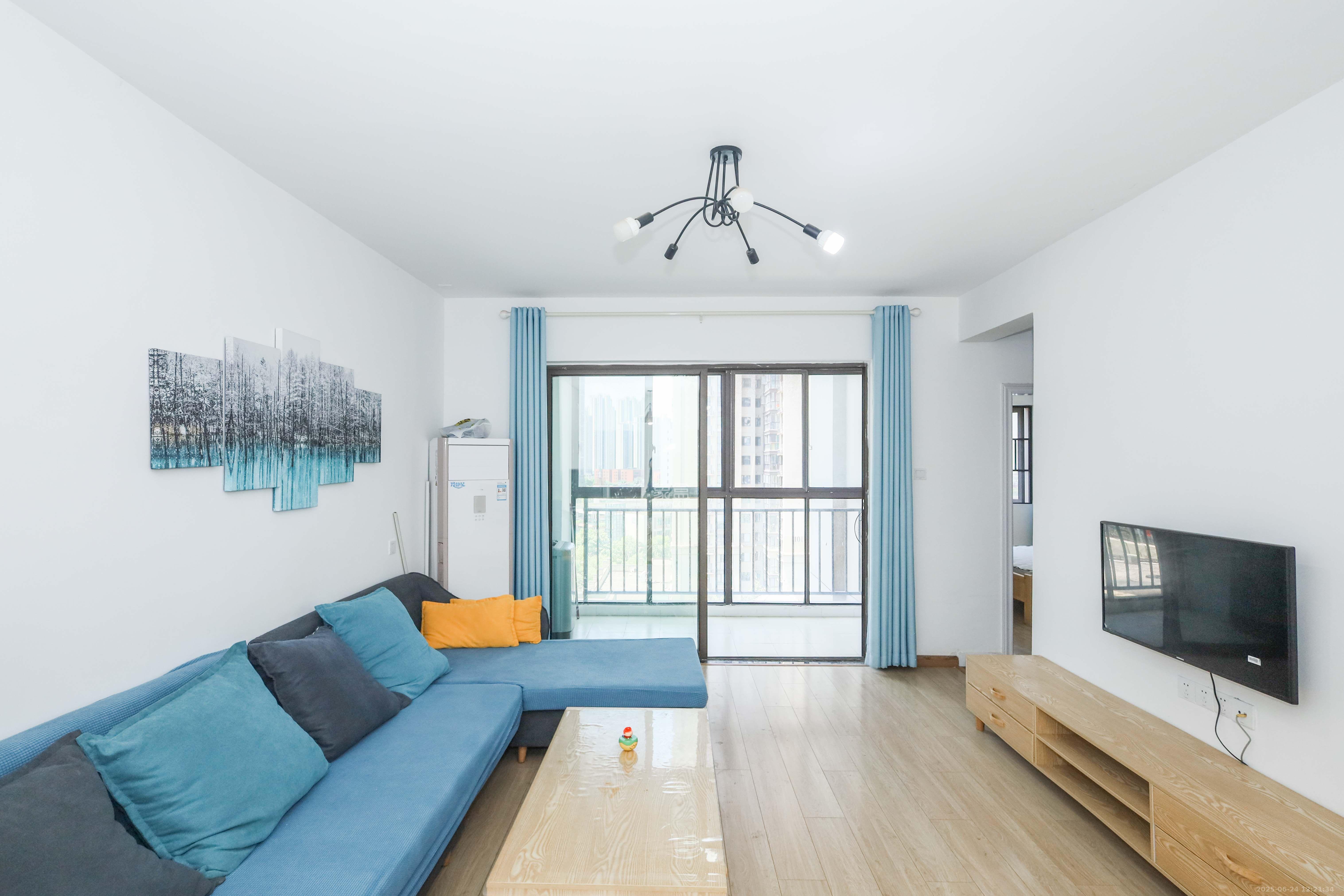 梅溪湖合能璞丽  3室2厅1卫    2400.0元/月 梅溪湖合能璞丽  3室2厅1卫    2400.0元/月室内图