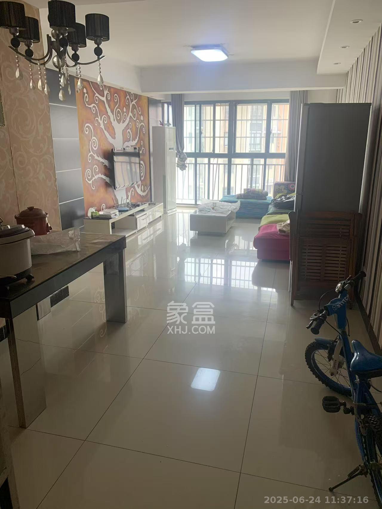 童话里 3室2厅1卫 2000.0元/月 童话里 3室2厅1卫 2000.0元/月室内图