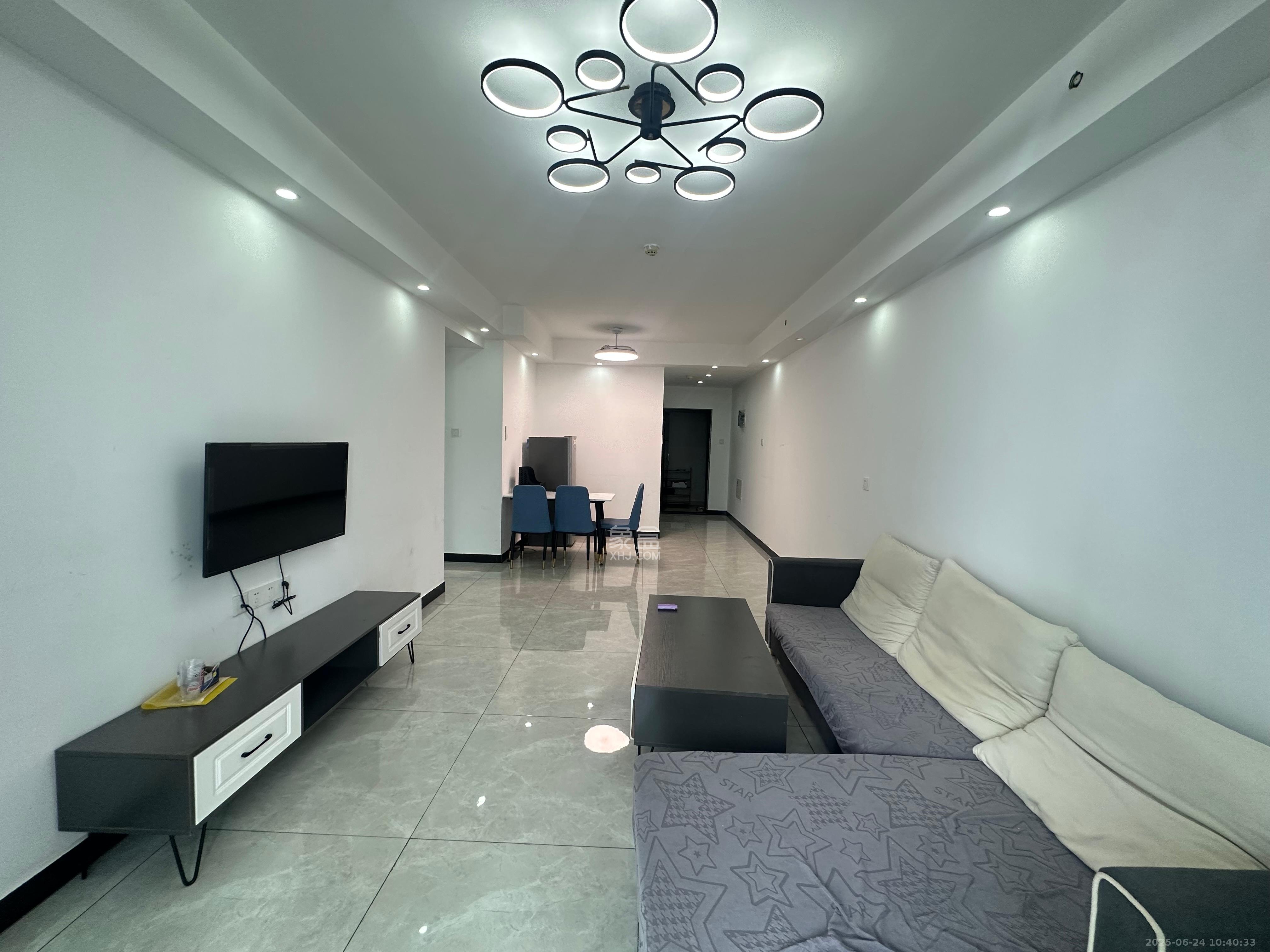 保利天禧D区 3室2厅1卫 3100.0元/月 保利天禧D区 3室2厅1卫 3100.0元/月室内图