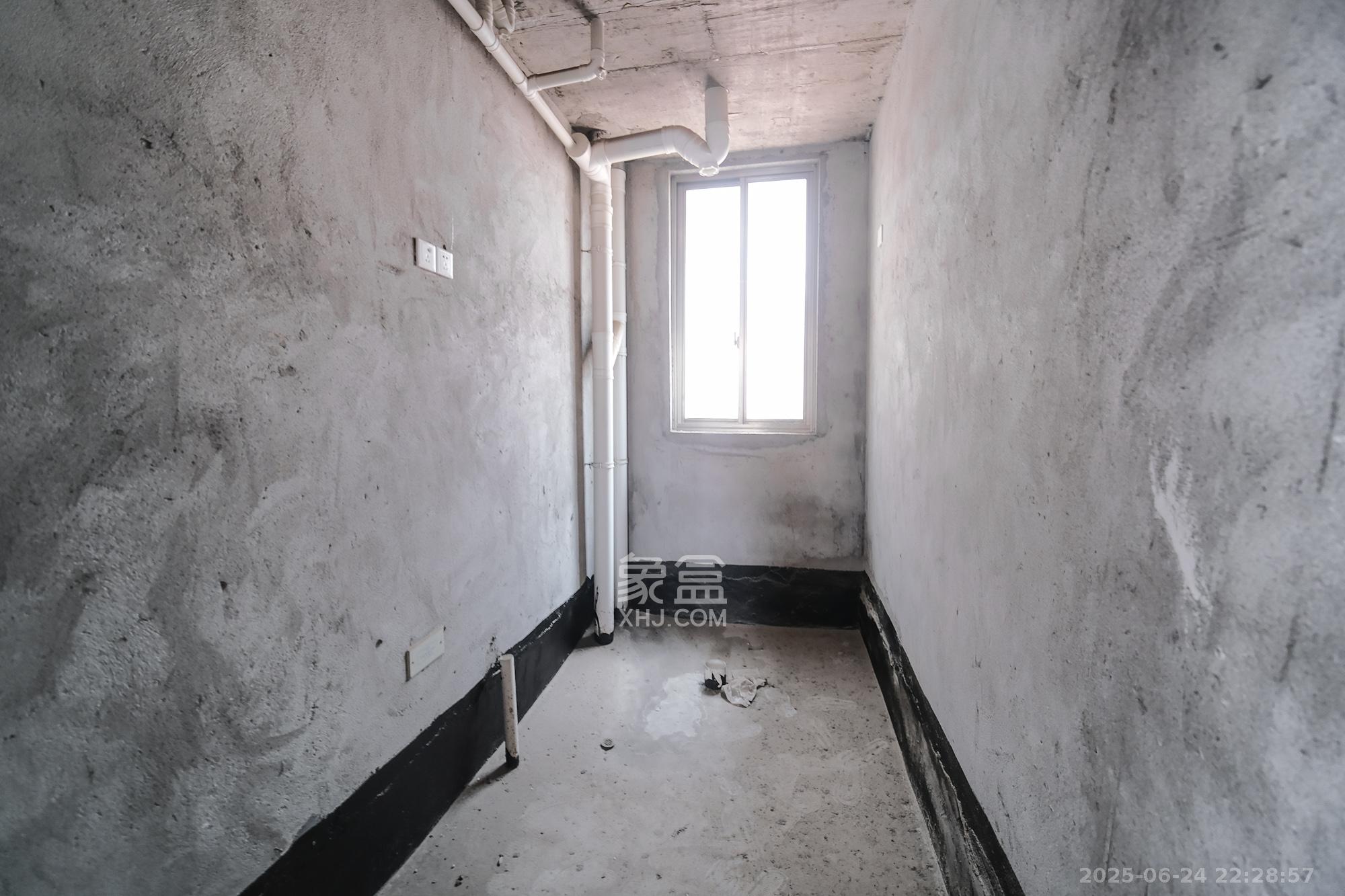 蟠龙欣苑 3室2厅2卫 58.8万 蟠龙欣苑 3室2厅2卫 58.8万卫生间