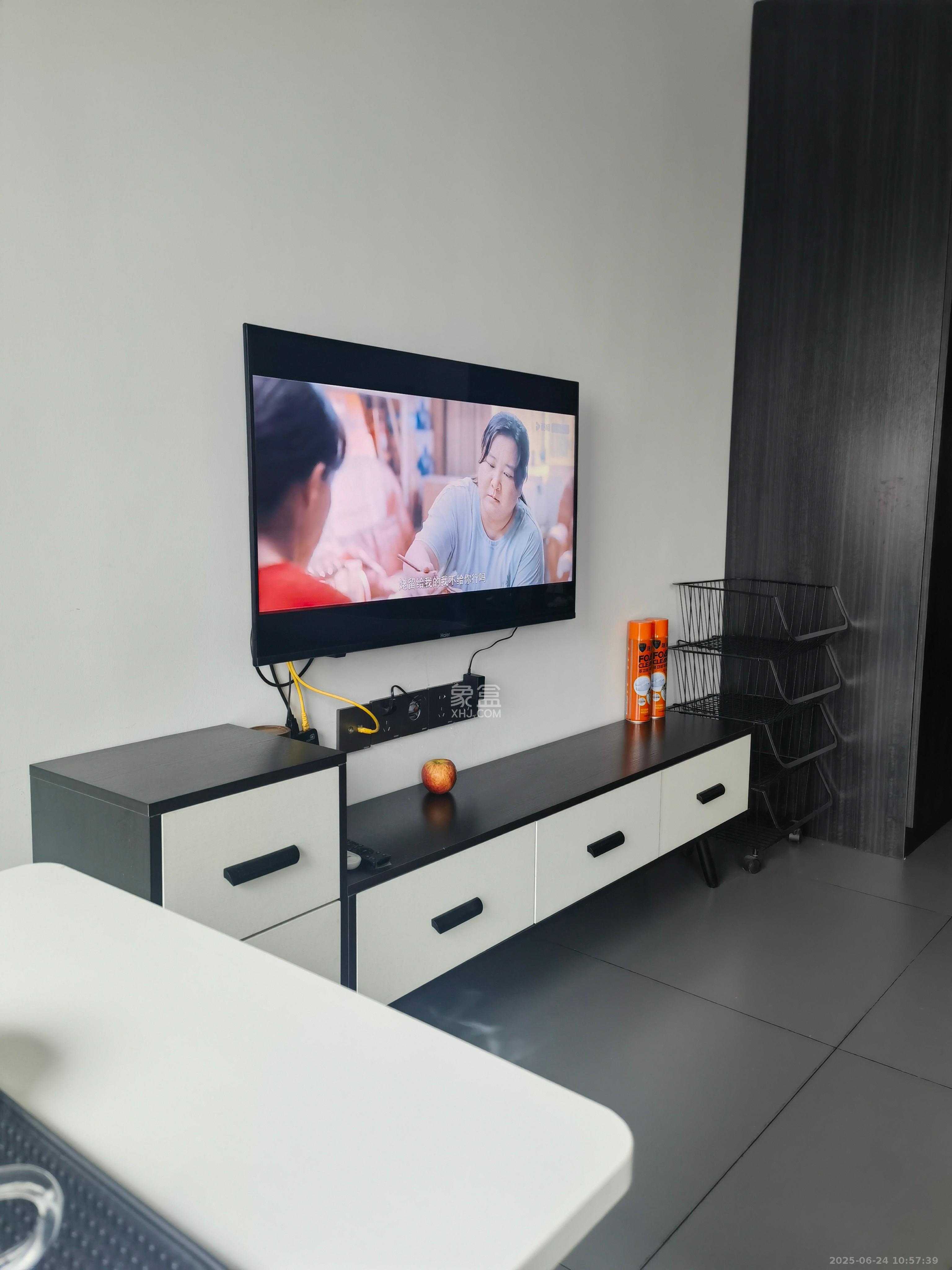 红星国际公寓 1室1厅1卫 1700.0元/月 红星国际公寓 1室1厅1卫 1700.0元/月室内图