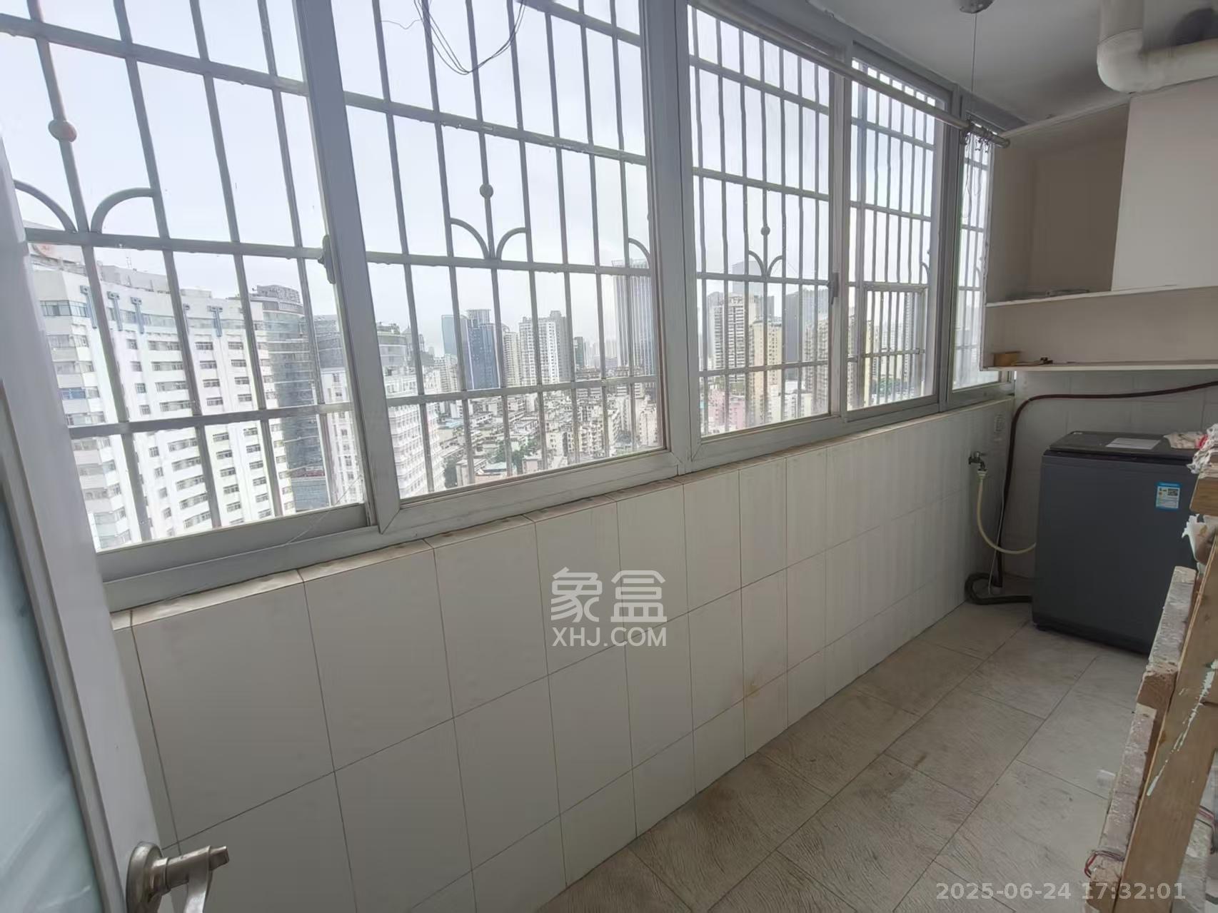 丰泉家园  3室1厅1卫    4200.0元/月 丰泉家园  3室1厅1卫    4200.0元/月室内图