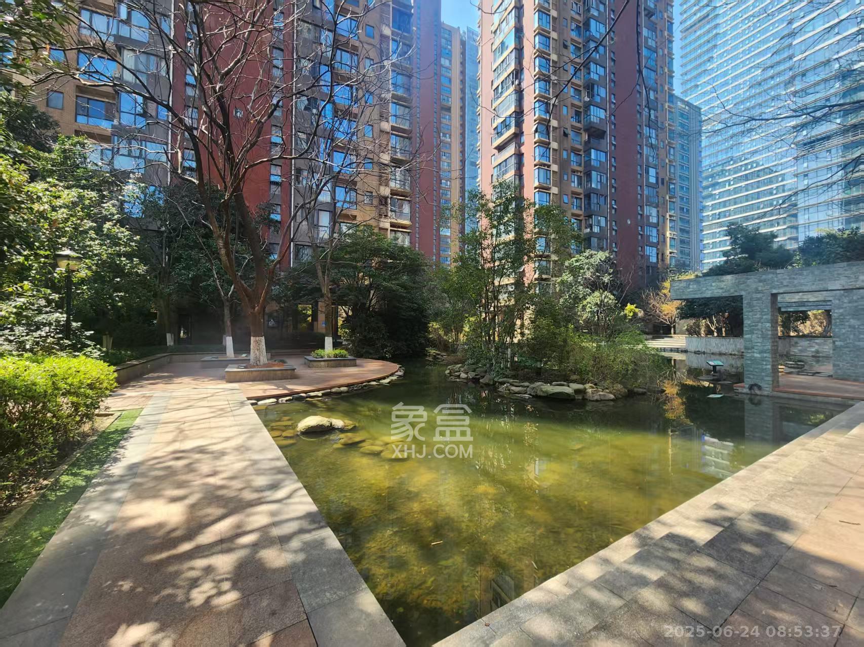 公园9号  2室1厅1卫   3500.00元/月室内图