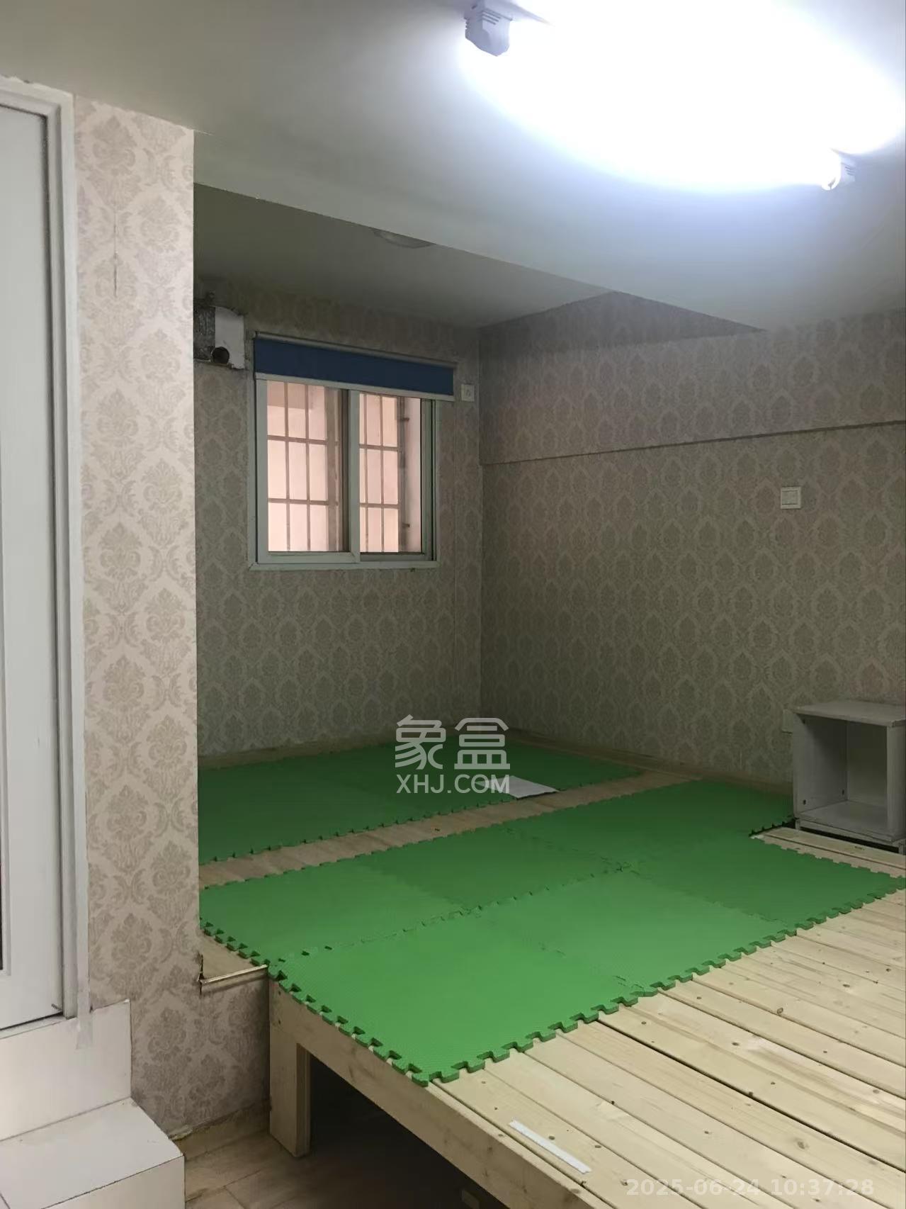 华菱蓝调国际（华菱.香墅美地）  2室2厅1卫   1900.00元/月