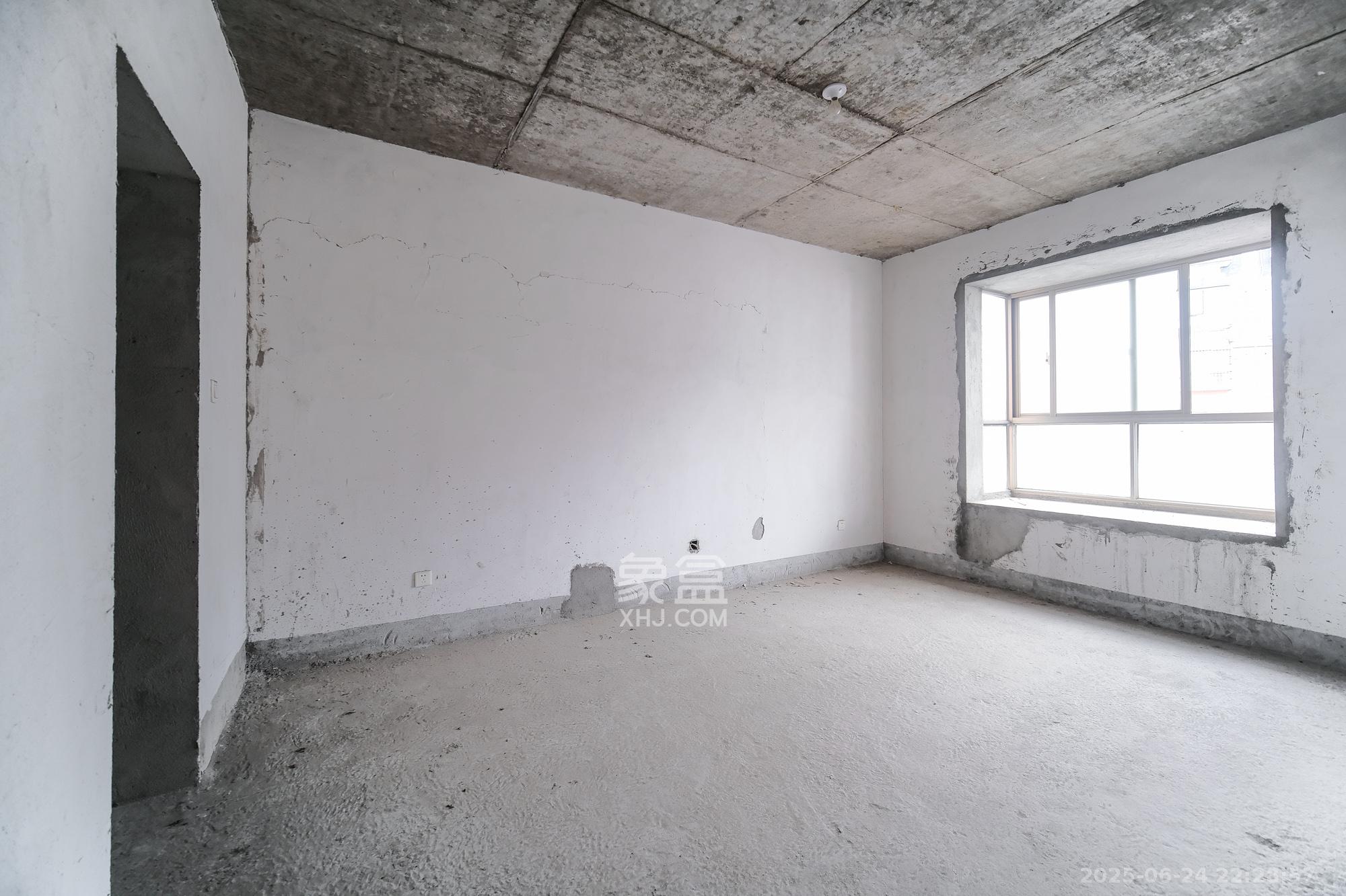 蟠龙欣苑 3室2厅2卫 58.8万 蟠龙欣苑 3室2厅2卫 58.8万卧室