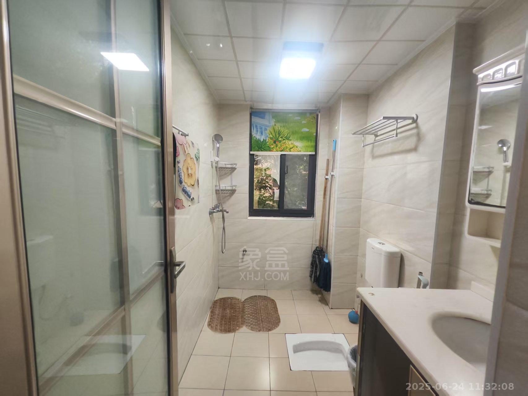 武广国际学苑 1室1厅1卫 2000.0元/月 武广国际学苑 1室1厅1卫 2000.0元/月室内图