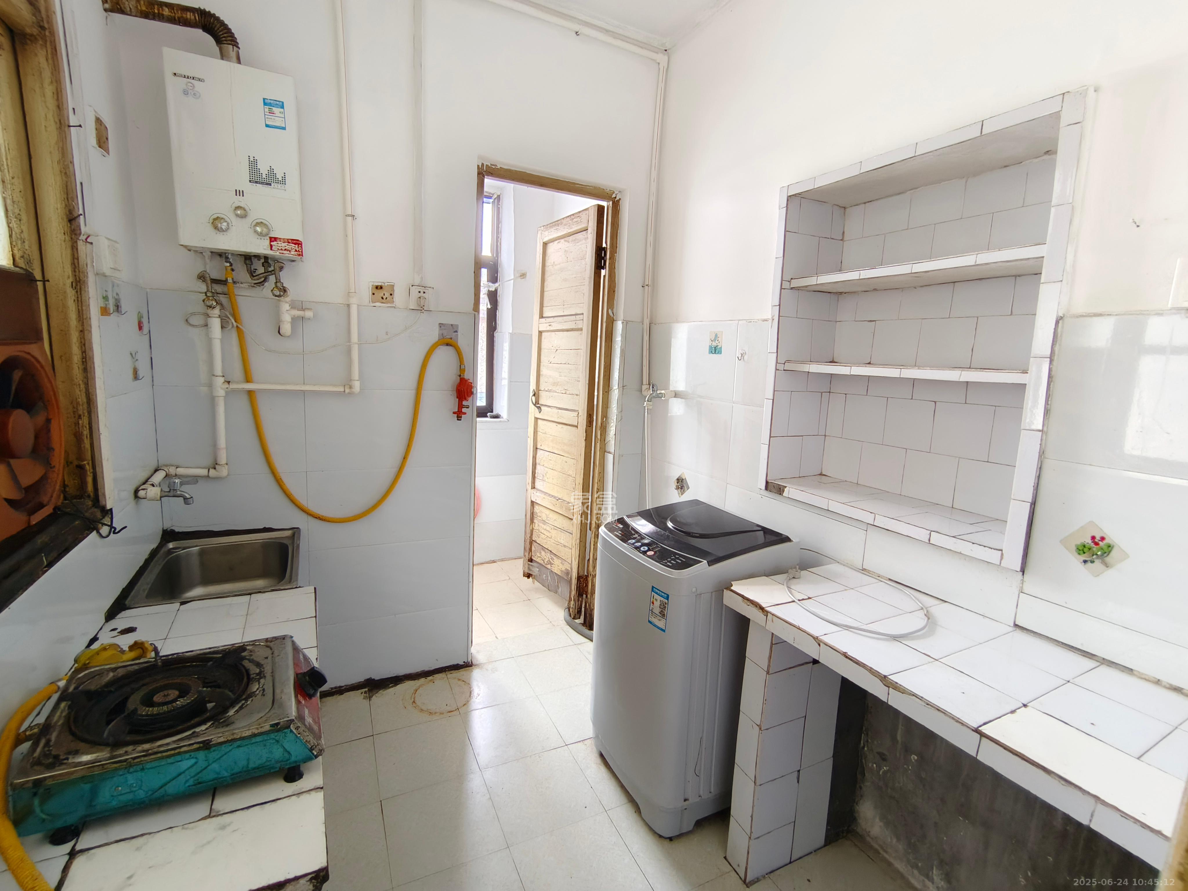 文庙坪小区 1室1厅1卫 1500.0元/月 文庙坪小区 1室1厅1卫 1500.0元/月室内图