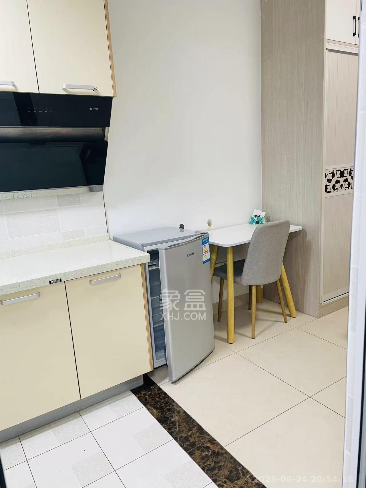 好莱城（弘德西街）  1室1厅1卫   1500.00元/月室内图