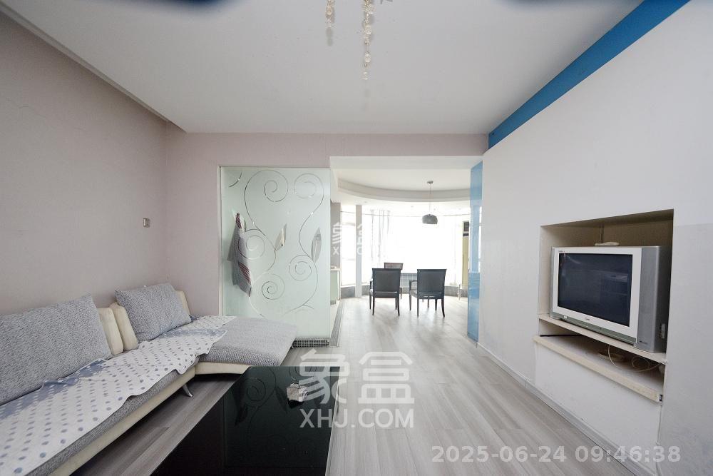 都市阳光大厦  1室1厅1卫   1800.00元/月室内图